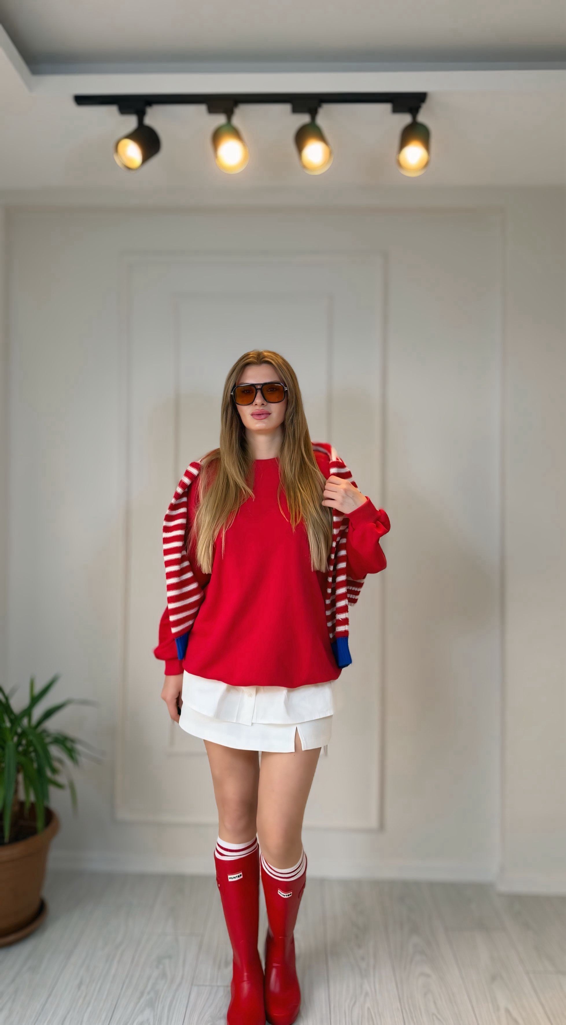 SweatshirtKırmızı Çıkarılabilir Gömlek Detaylı Bisiklet Yaka Sweatshirt