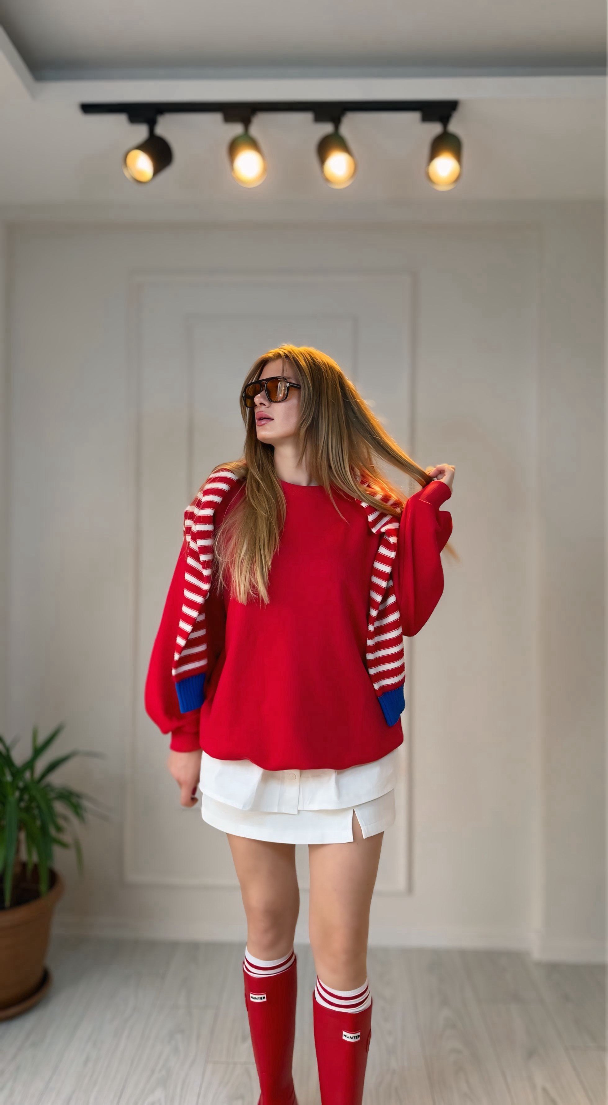 SweatshirtKırmızı Çıkarılabilir Gömlek Detaylı Bisiklet Yaka Sweatshirt