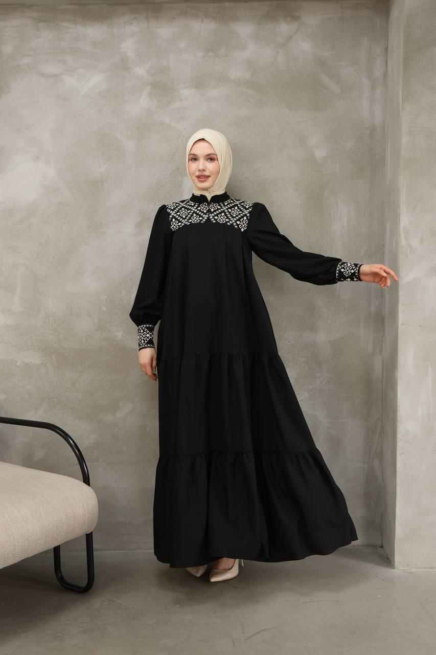 7032 Nakış Detaylı Elbise - Siyah