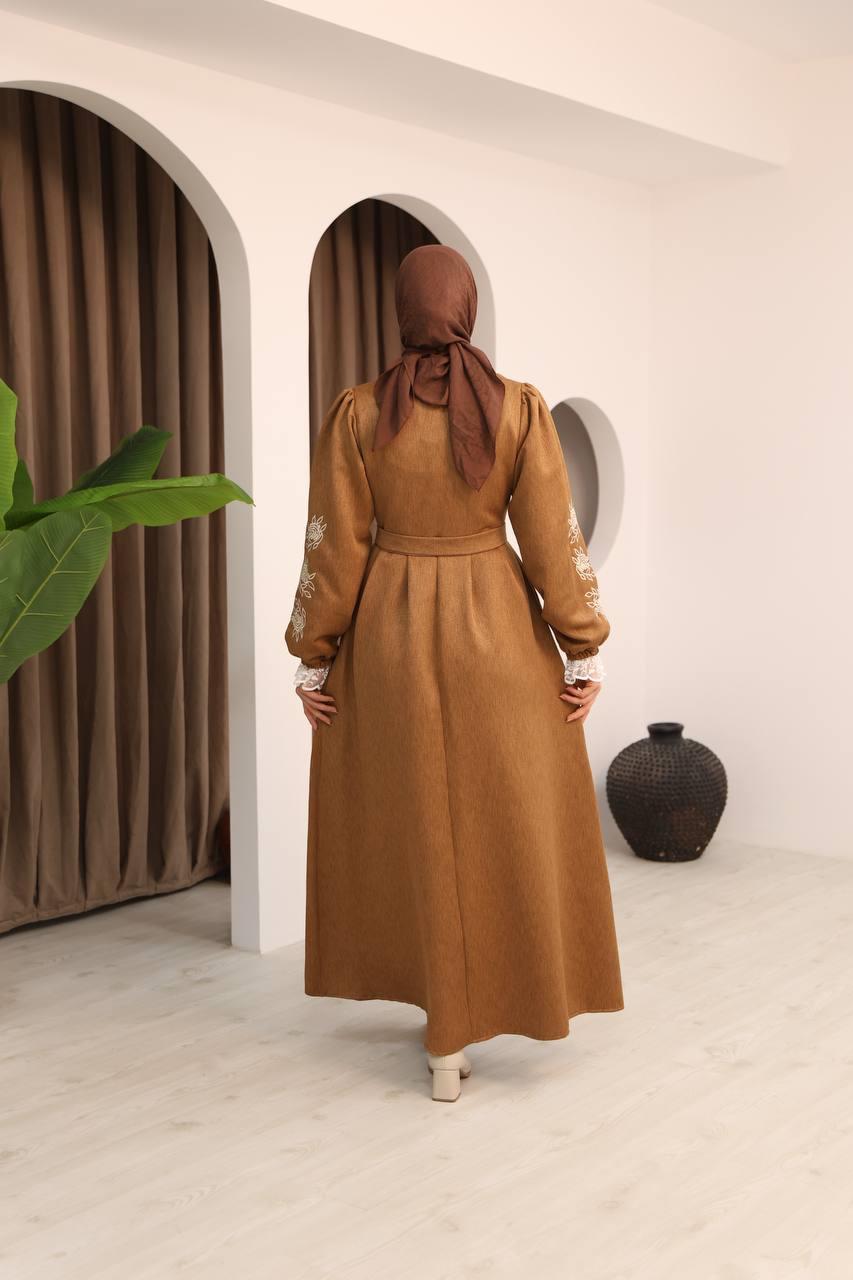 7066 Dantelli ve İşlemli Elbise - Kiremit