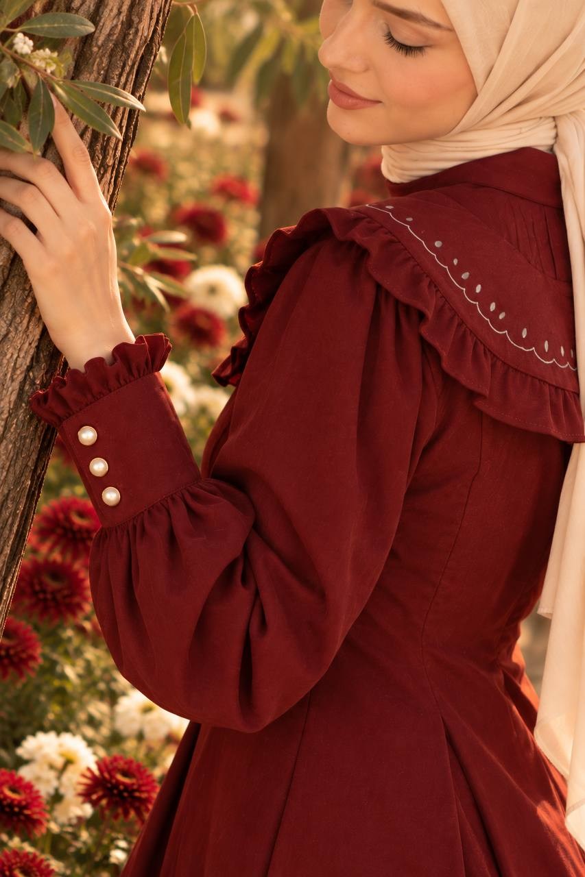 7089 Nakış Detaylı Fırfırlı Yaka Elbise - Bordo 