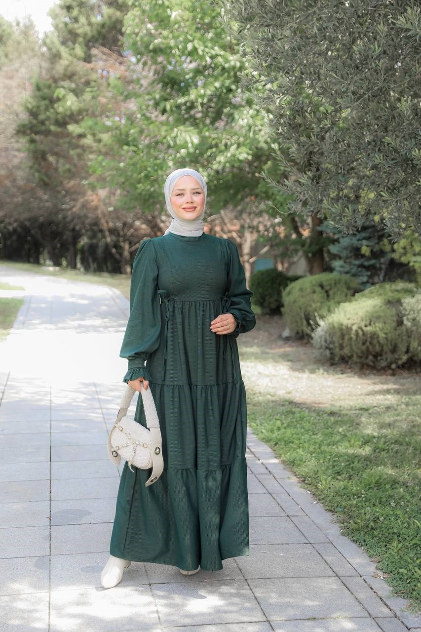 7185 Bel Kuşaklı Fırfır Kollu Elbise - Çimen yeşili 