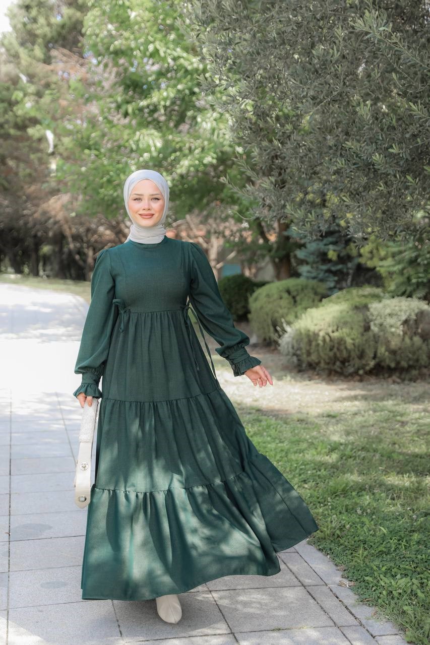 7185 Bel Kuşaklı Fırfır Kollu Elbise - Çimen yeşili 