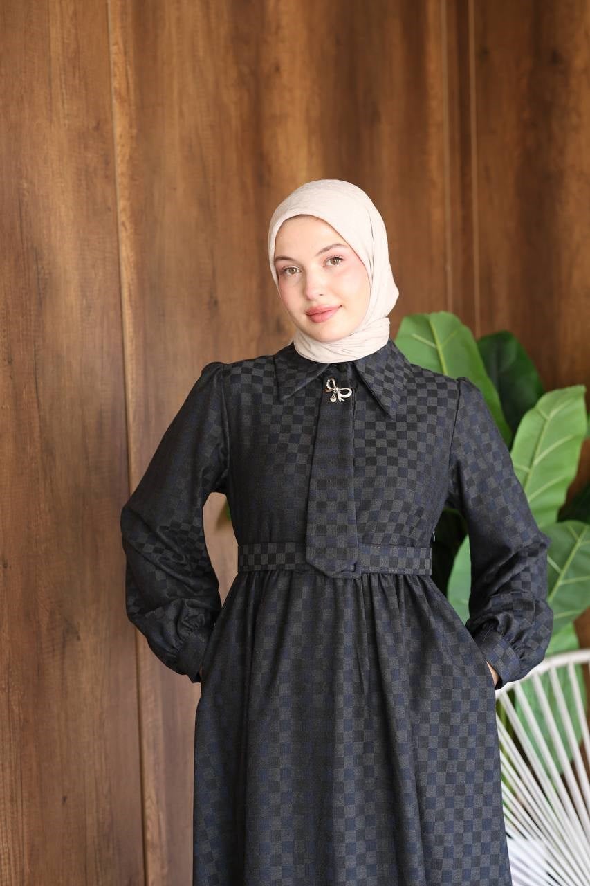 7186 Kareli Kravat Elbise - Siyah