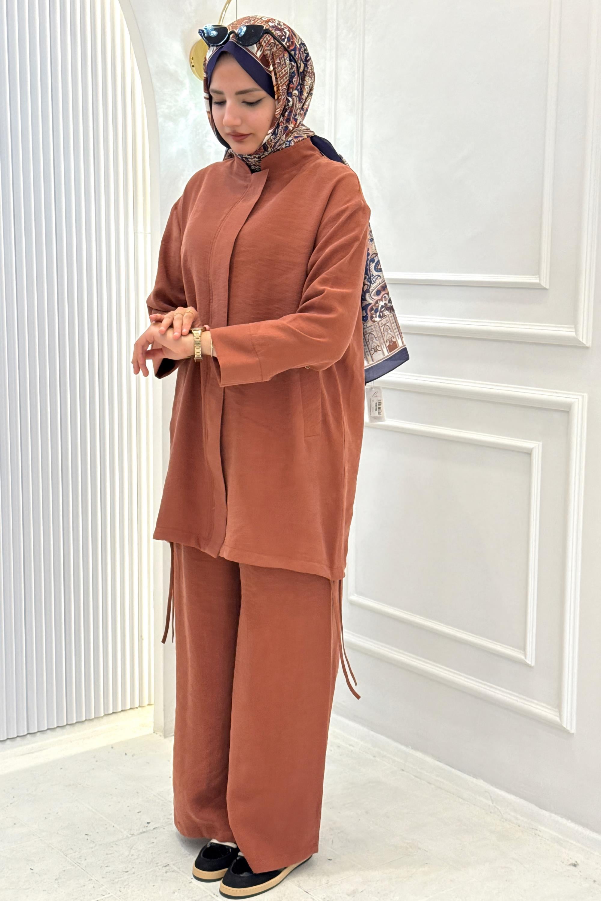 Armine Trend Sırt Detaylı Beli Lastikli Pantolonlu Takım Kiremit OTW659