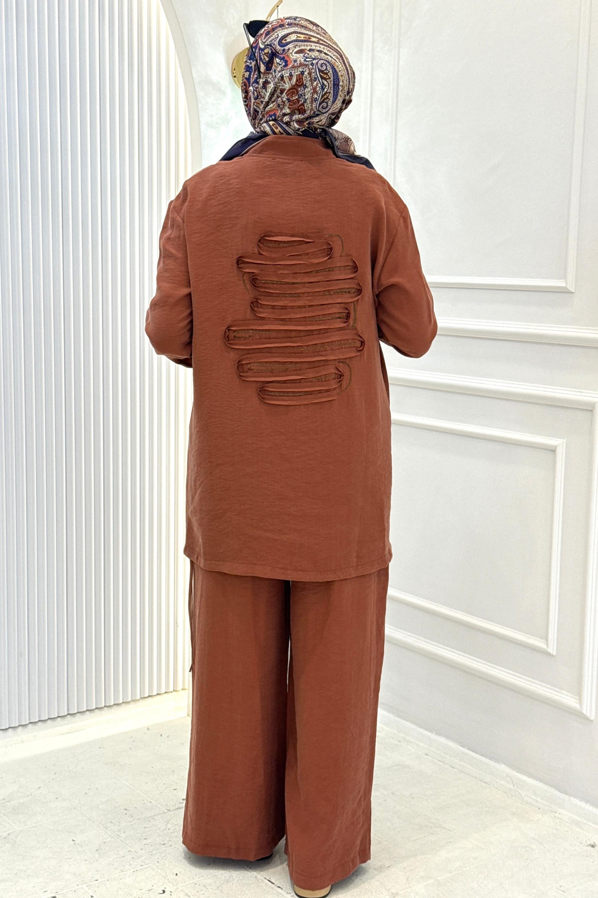Armine Trend Sırt Detaylı Beli Lastikli Pantolonlu Takım Kiremit OTW659
