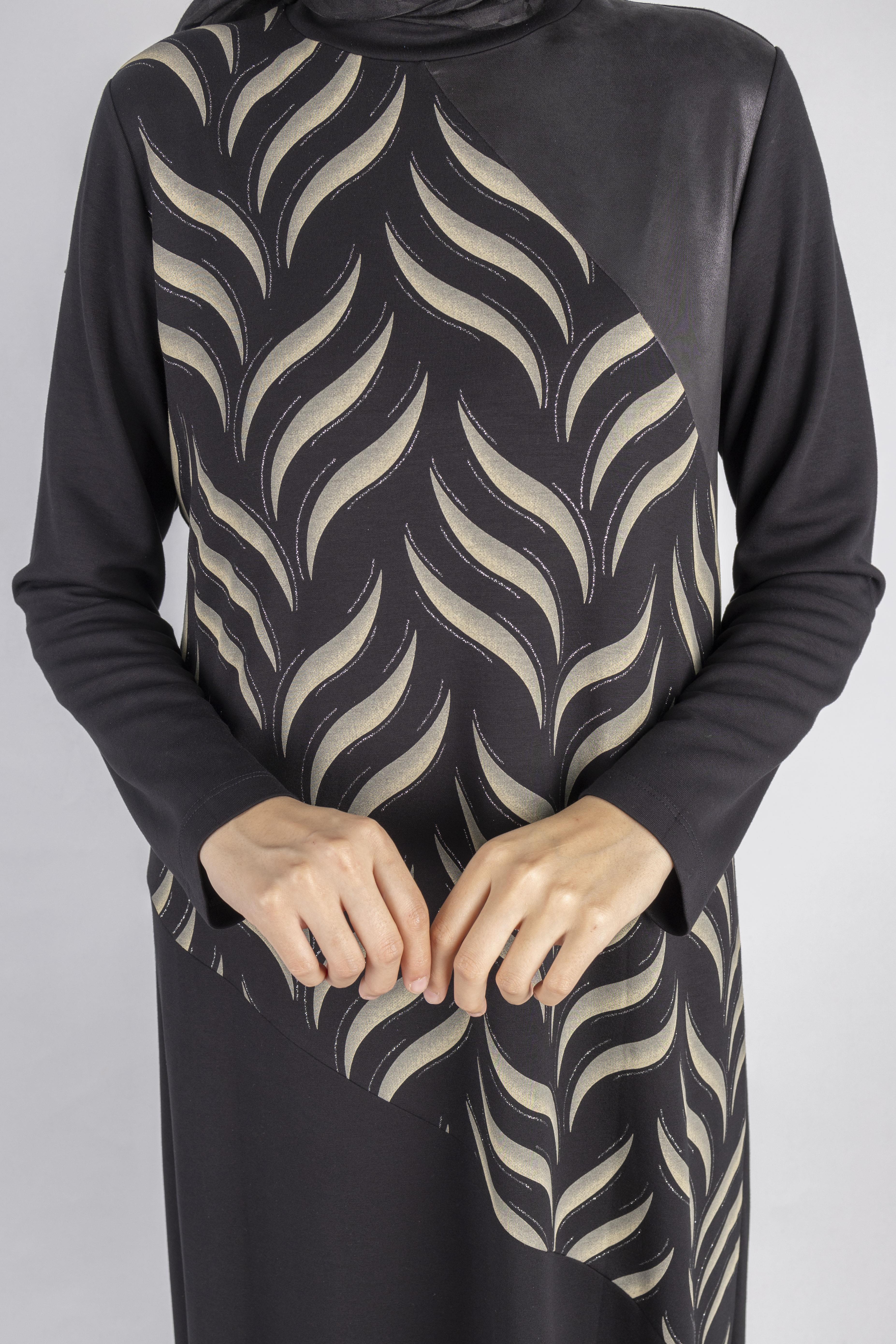 Asimetrik Dalga Desenli Siyah Tesettür Elbise Siyah OTW1744