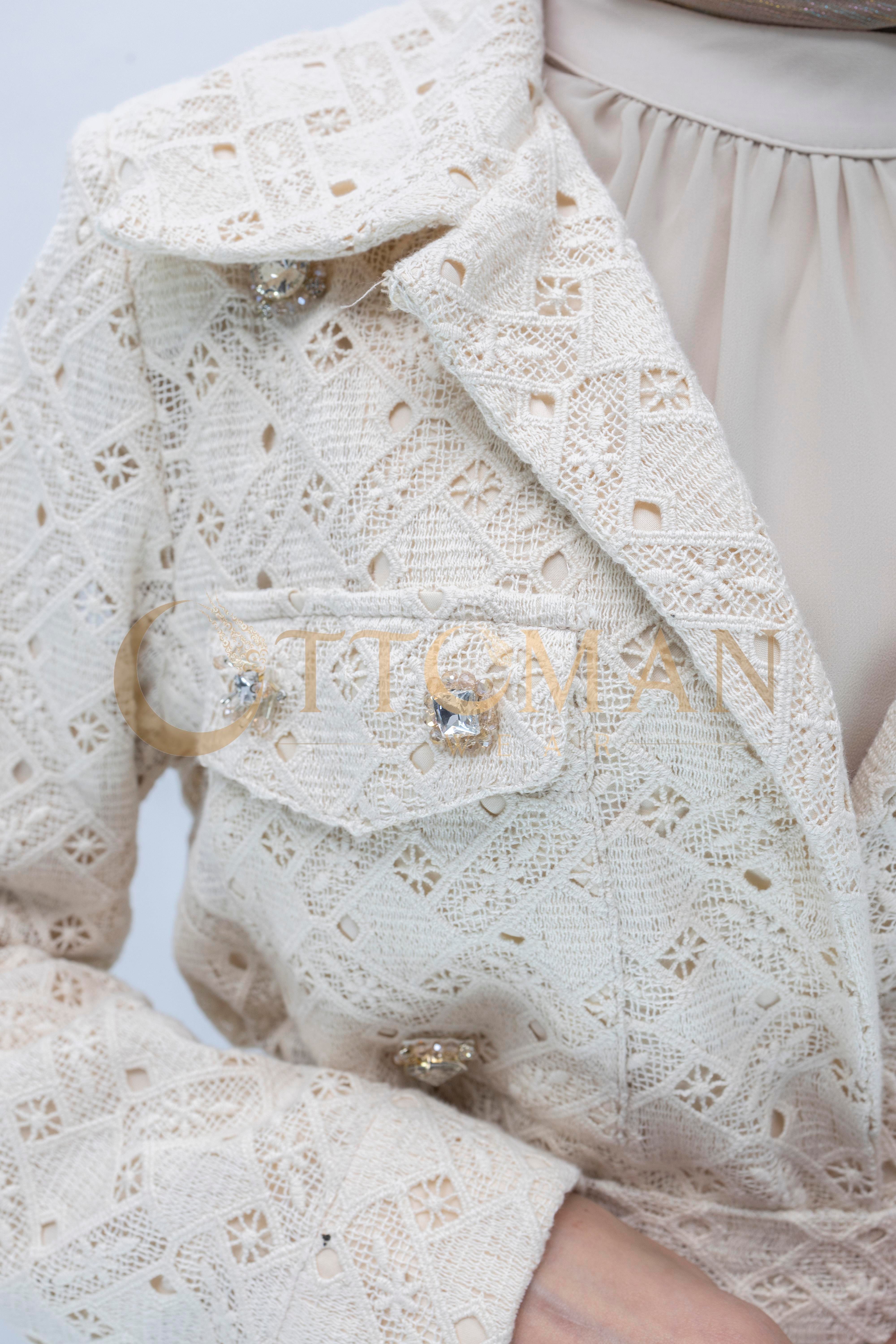 Bej Taş Düğmeli Dantel Ceket  Bej OTW14230