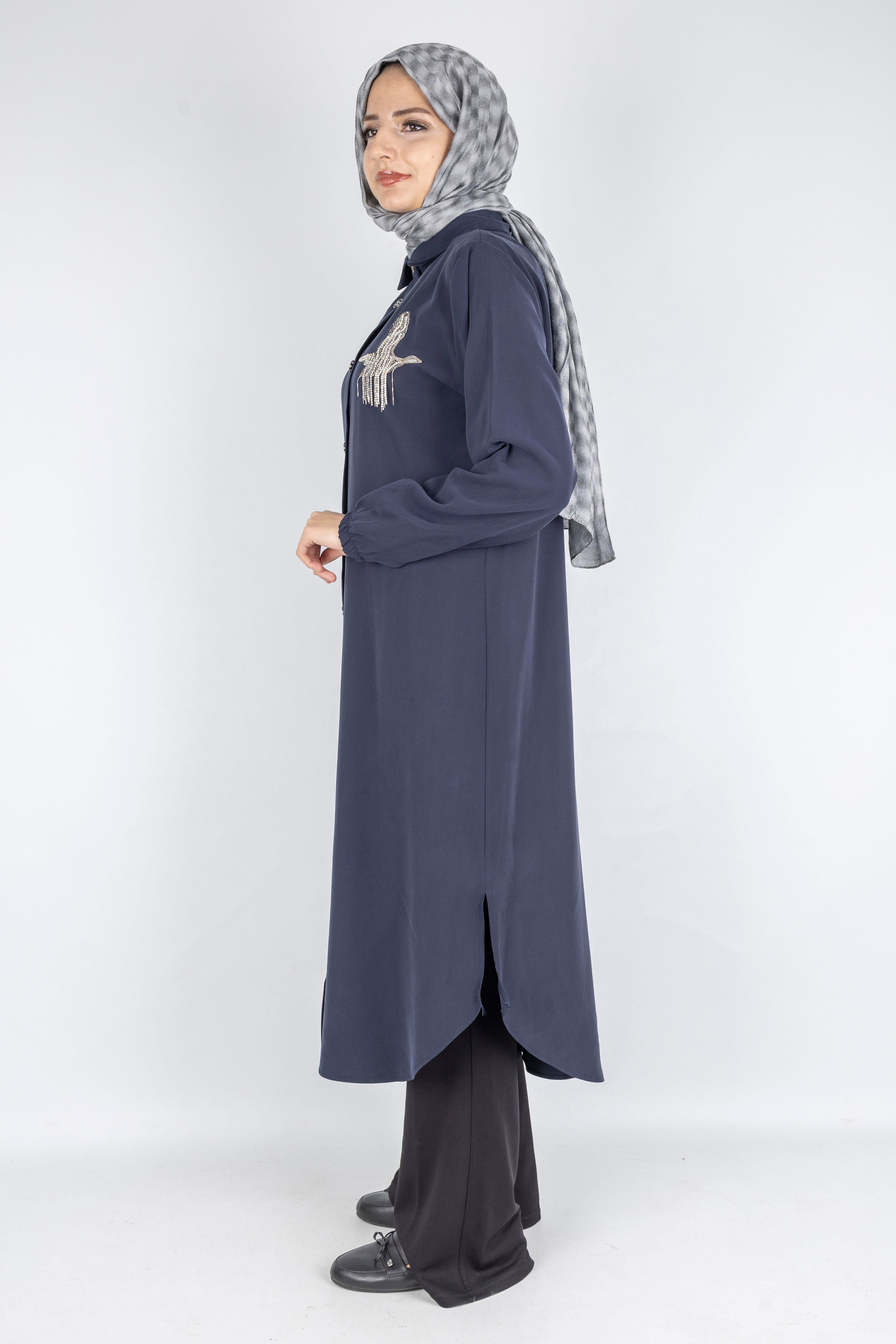 Büyük Beden Düğmeli Taş İşlemeli Tunik Lacivert OTW319