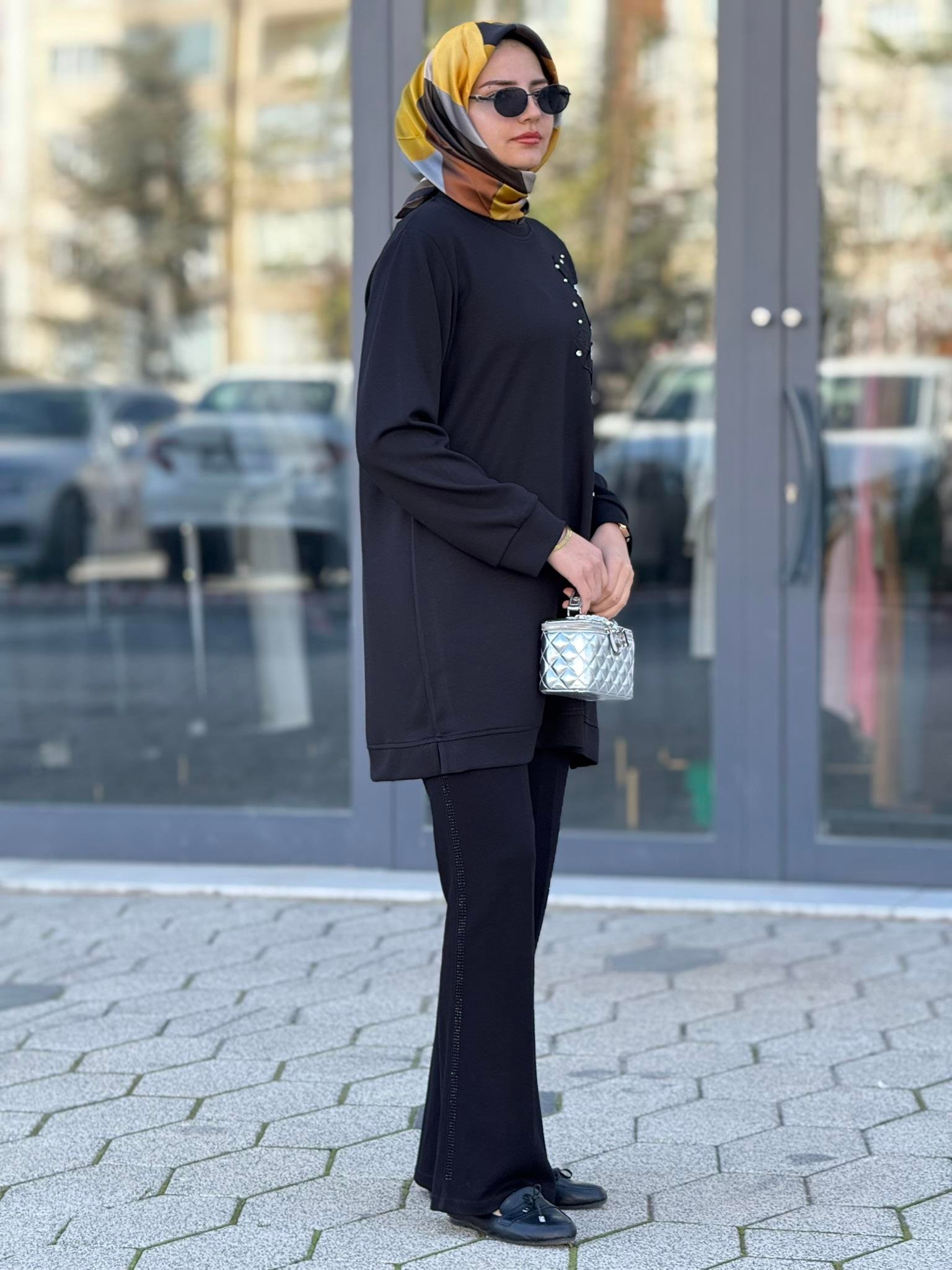 Büyük Beden İnci Çiçek Detaylı Oysho Tunik Siyah OTW2196