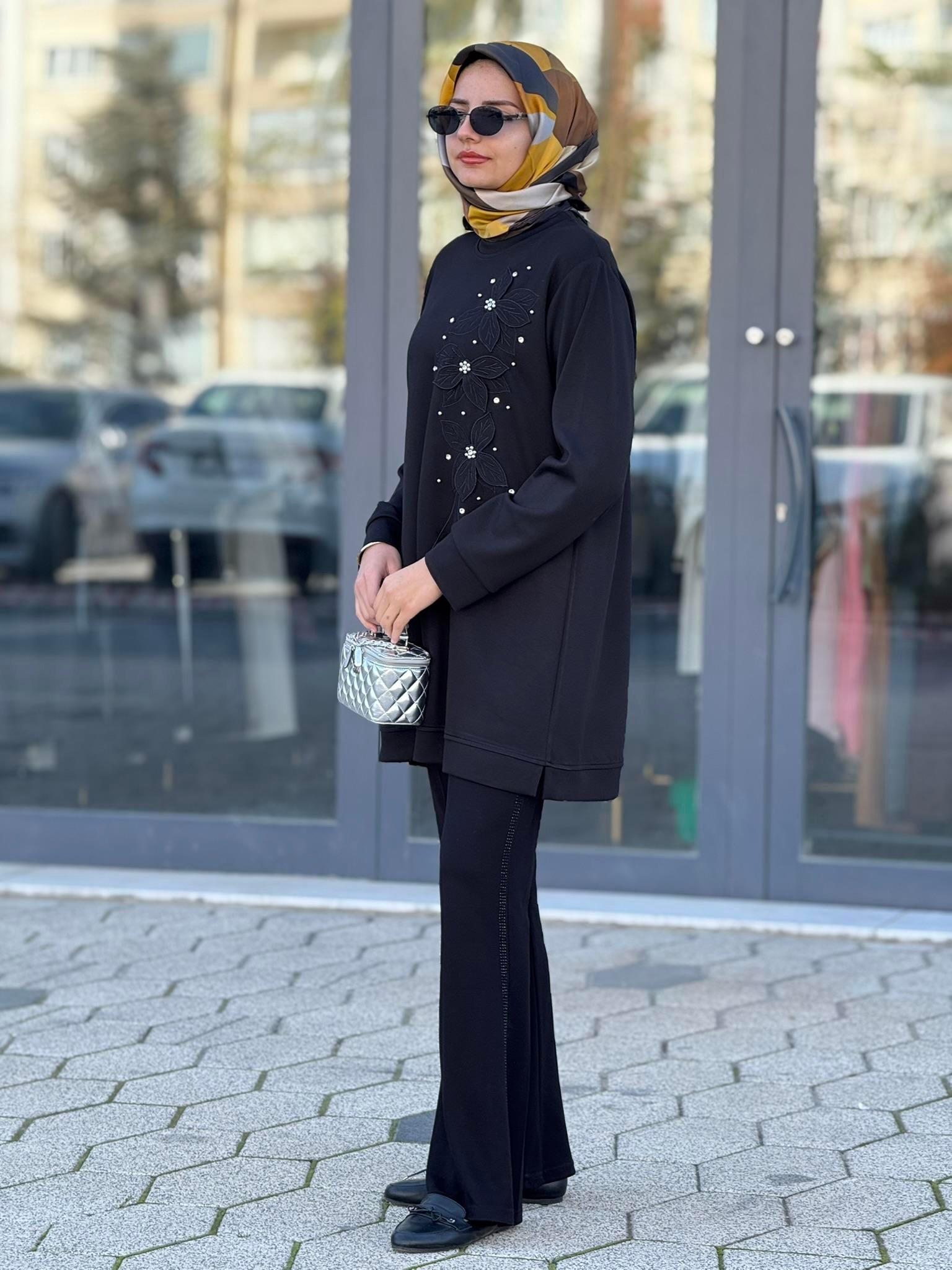 Büyük Beden İnci Çiçek Detaylı Oysho Tunik Siyah OTW2196