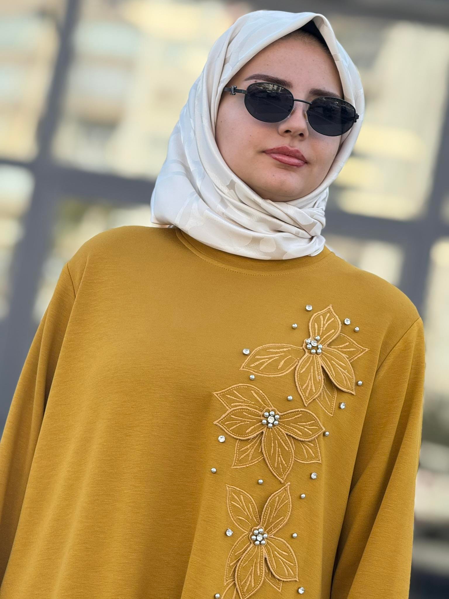 Büyük Beden İnci Çiçek Detaylı Oysho Tunik Hardal OTW2196