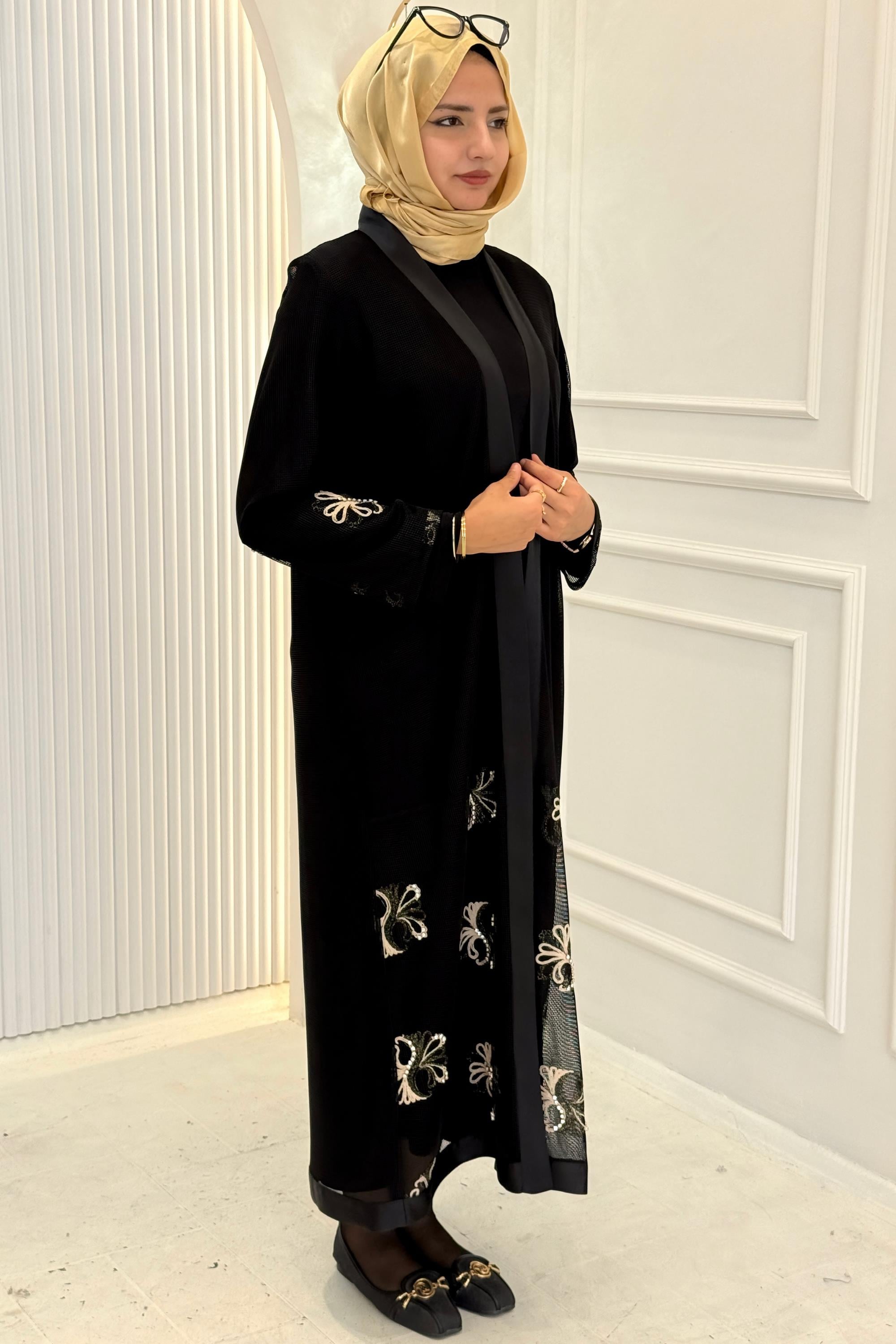 Büyük Beden Nakış İşlemeli File Abaya Takım Siyah OTW26114