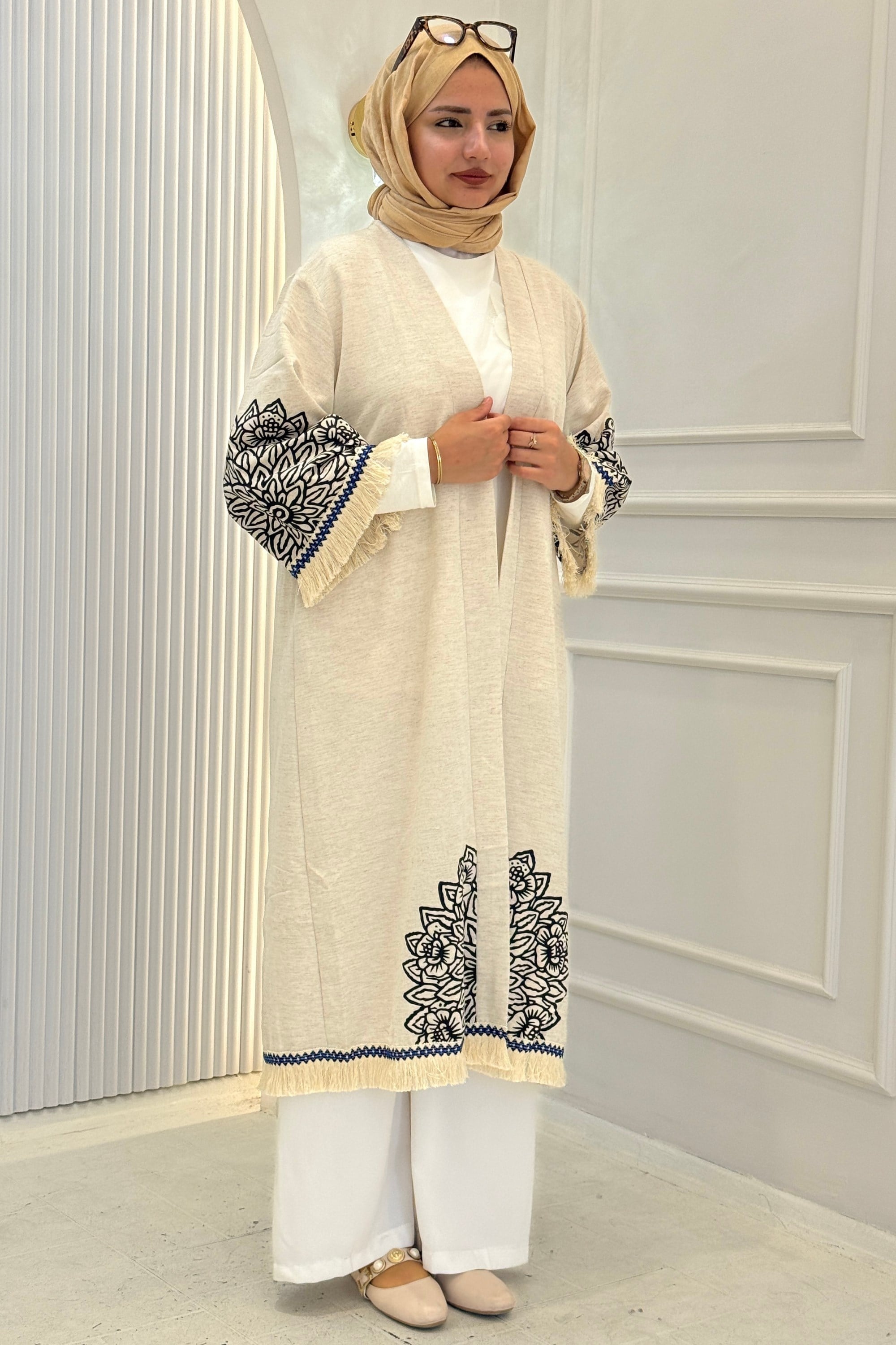 Büyük Beden Püskül Detaylı Kimono Siyah OTW211844