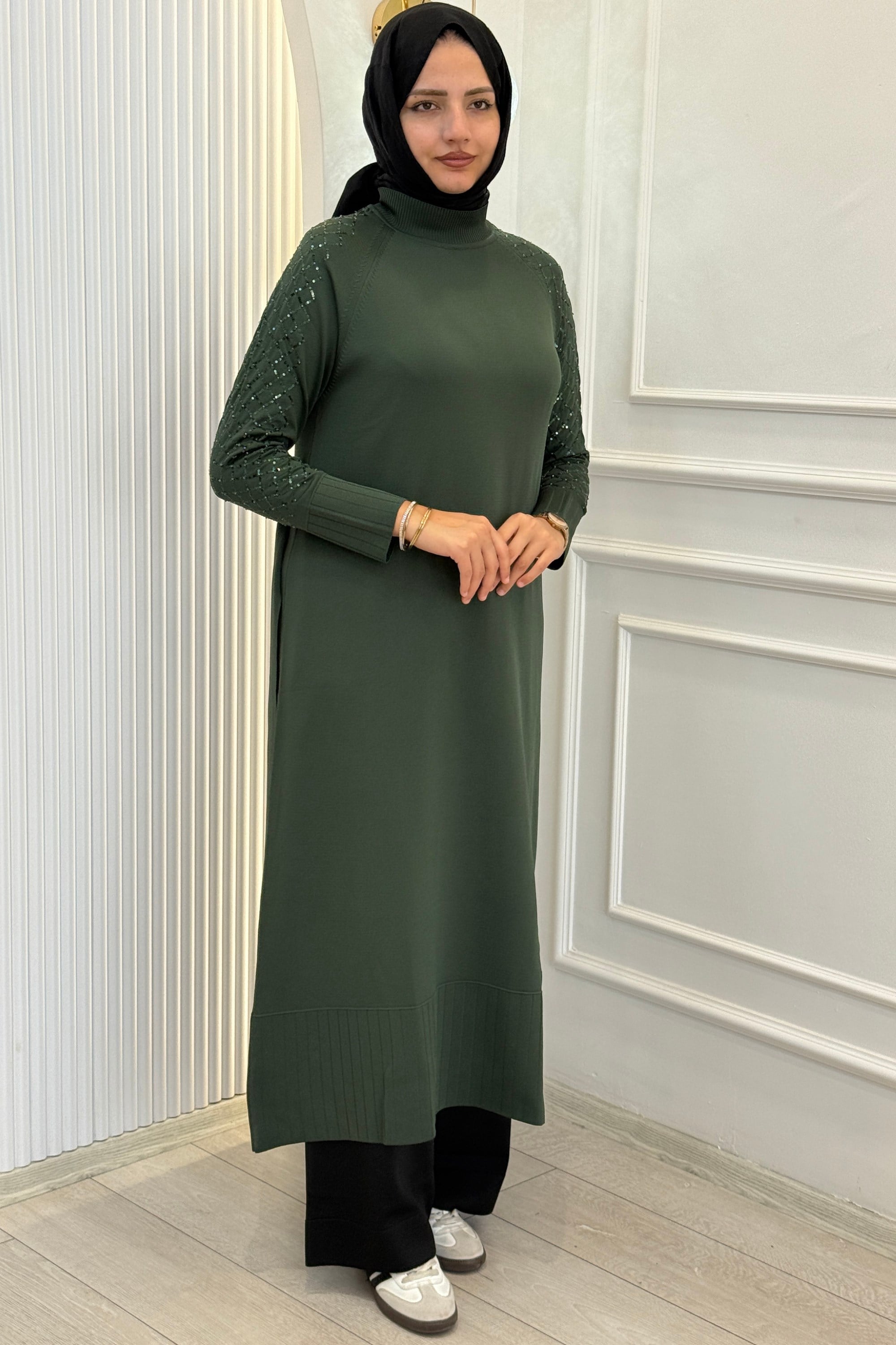 Büyük Beden Taş Detaylı Balıkçı Yaka Uzun Triko Tunik Haki OTW36272