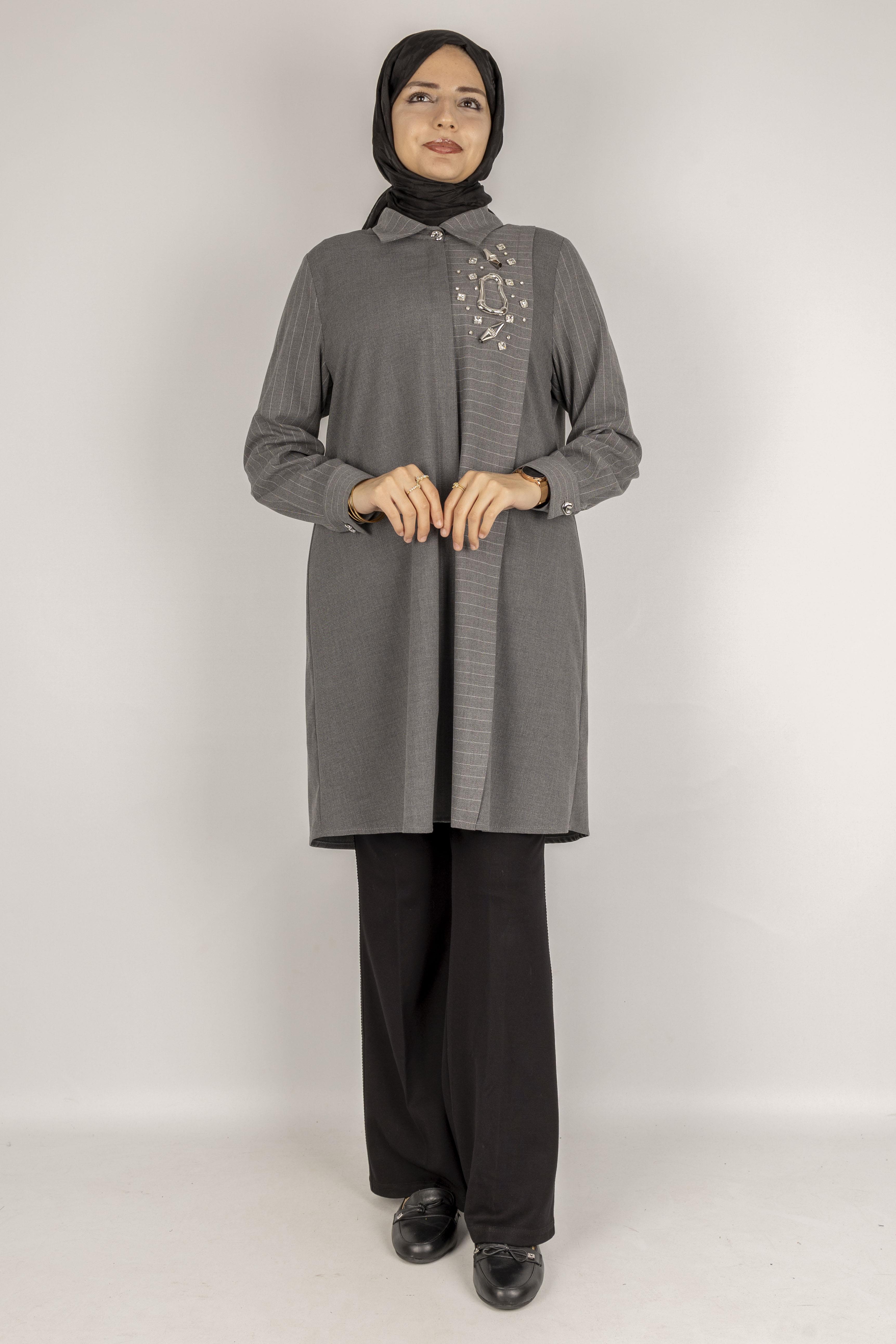 Büyük Beden Taş Detaylı Çizgili Gri Tesettür Gömlek Gri OTW752