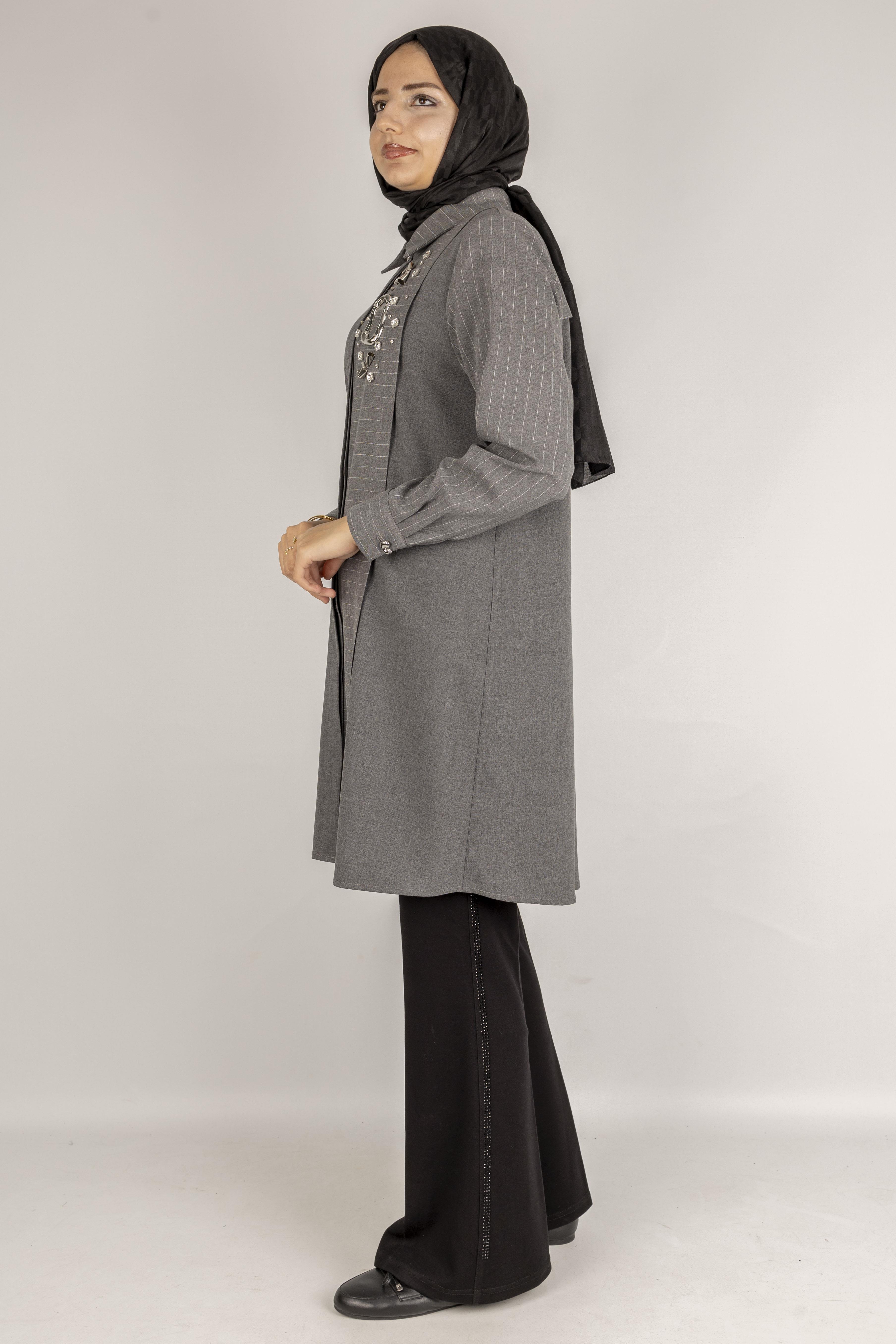 Büyük Beden Taş Detaylı Çizgili Gri Tesettür Gömlek Gri OTW752