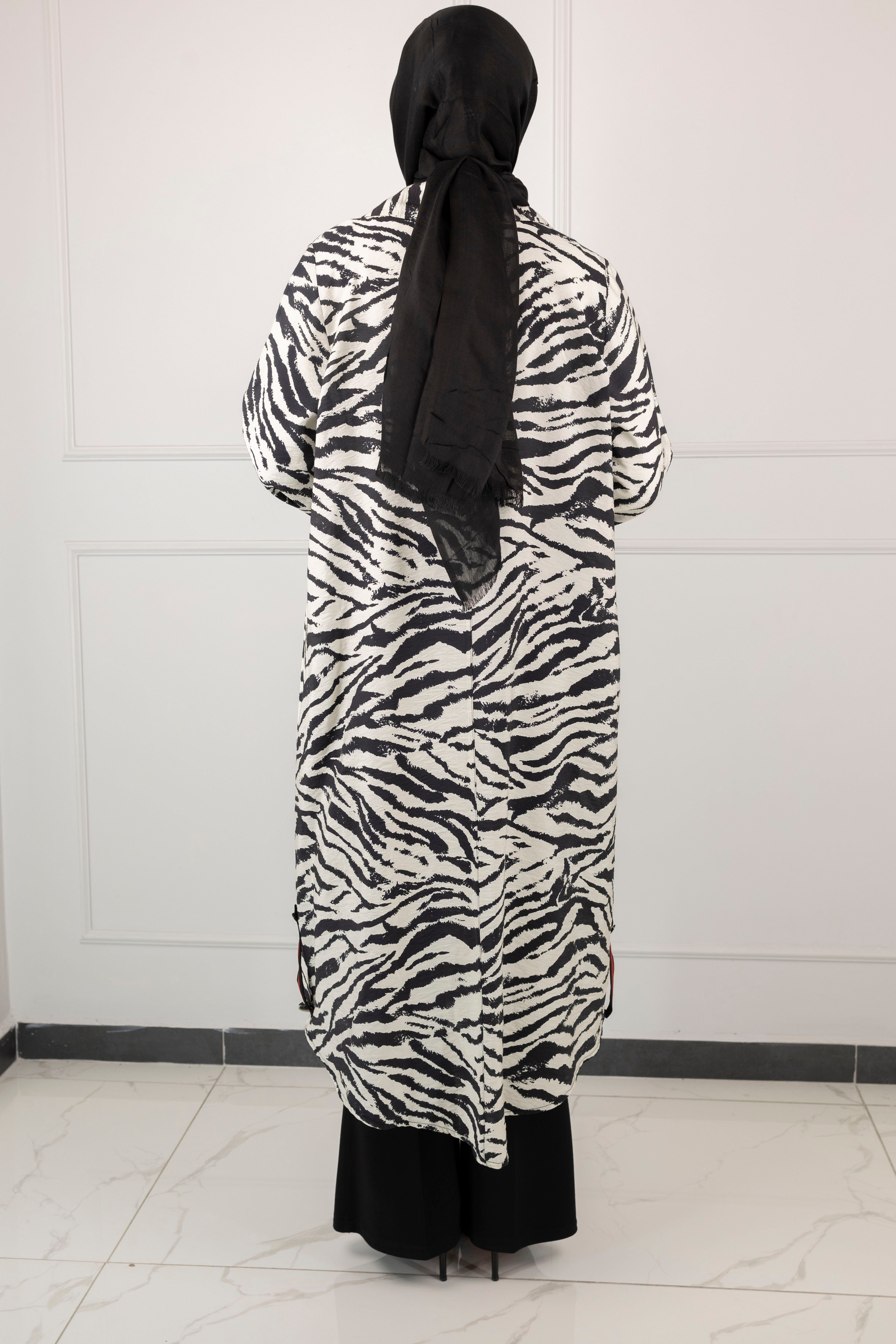 Büyük Beden Zebra Desenli Gömlek Tunik Siyah OTW585