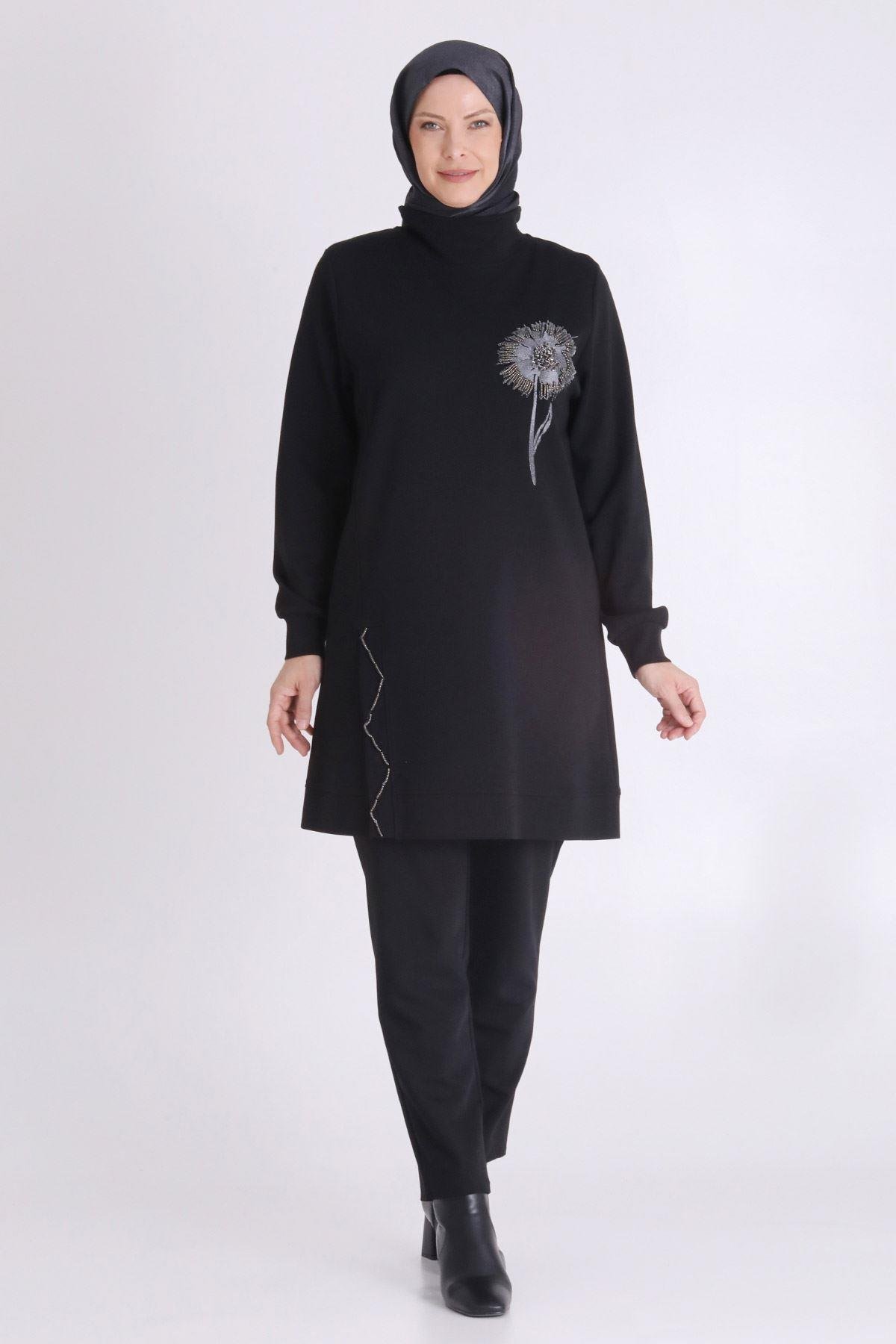 Çiçek İşlemeli Rahat Kesim Büyük Beden Tunik Siyah OTW20126