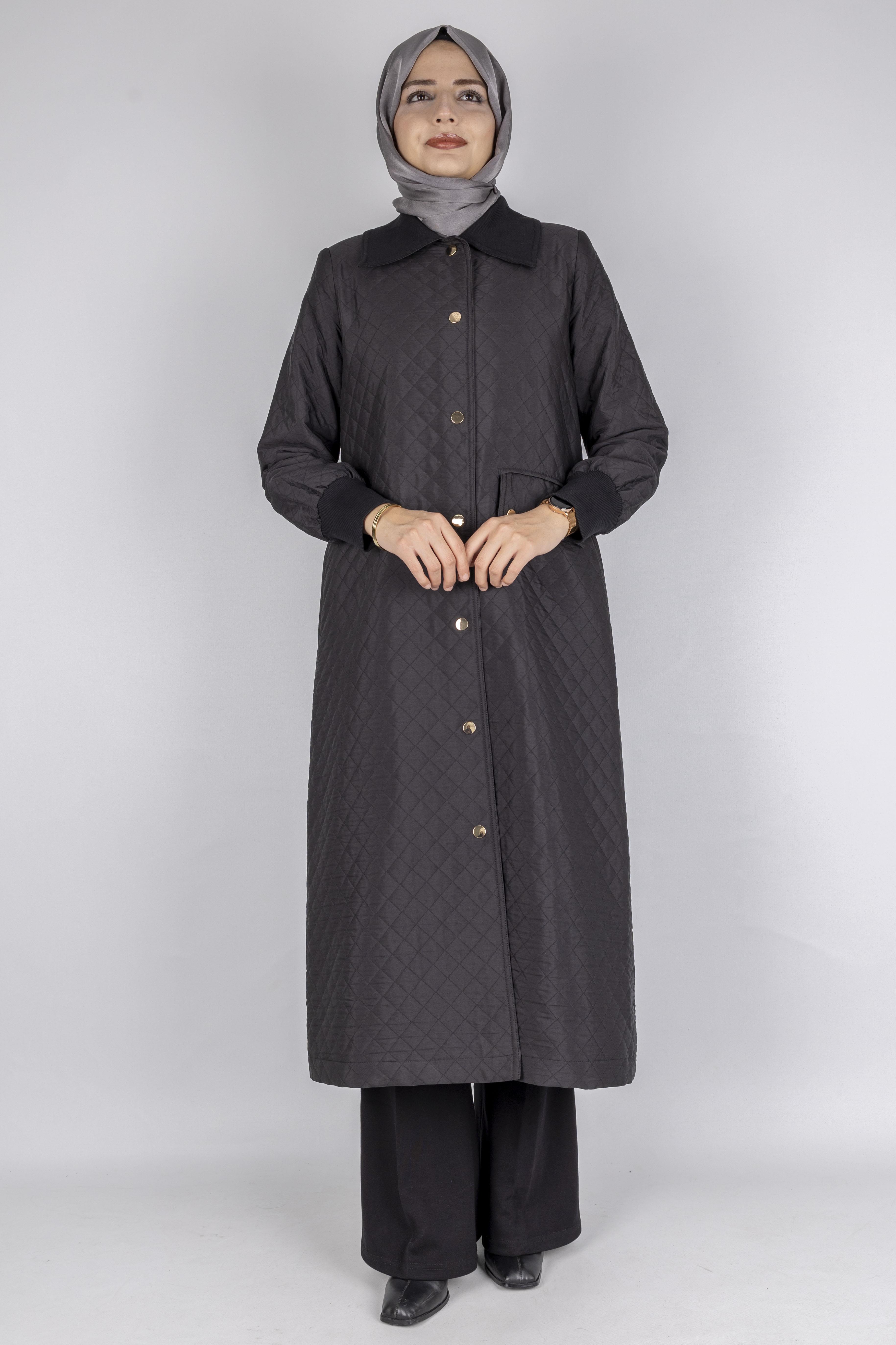 Çıtçıt Düğmeli Kapitone Tesettür Kap Siyah OTW36297