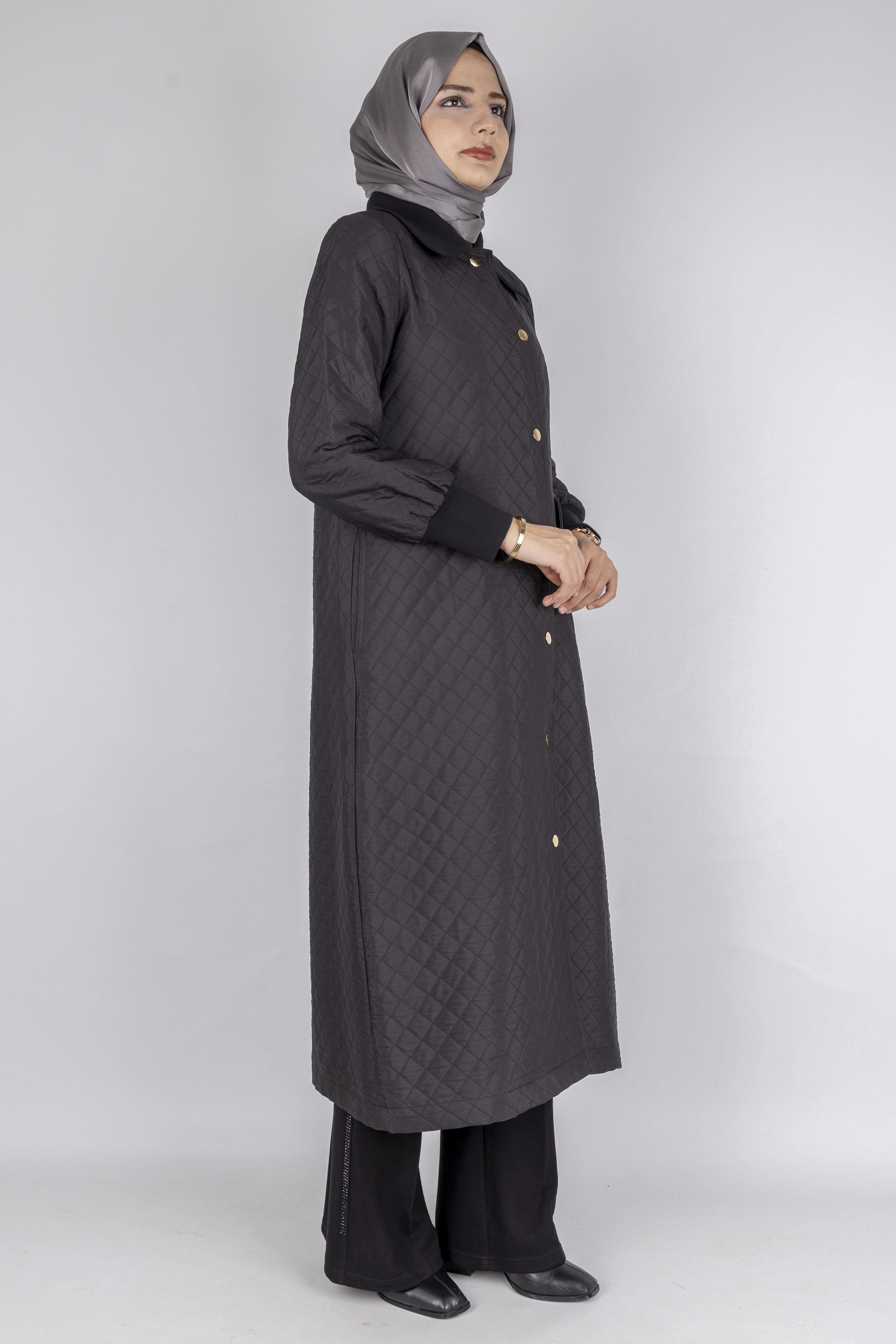 Çıtçıt Düğmeli Kapitone Tesettür Kap Siyah OTW36297