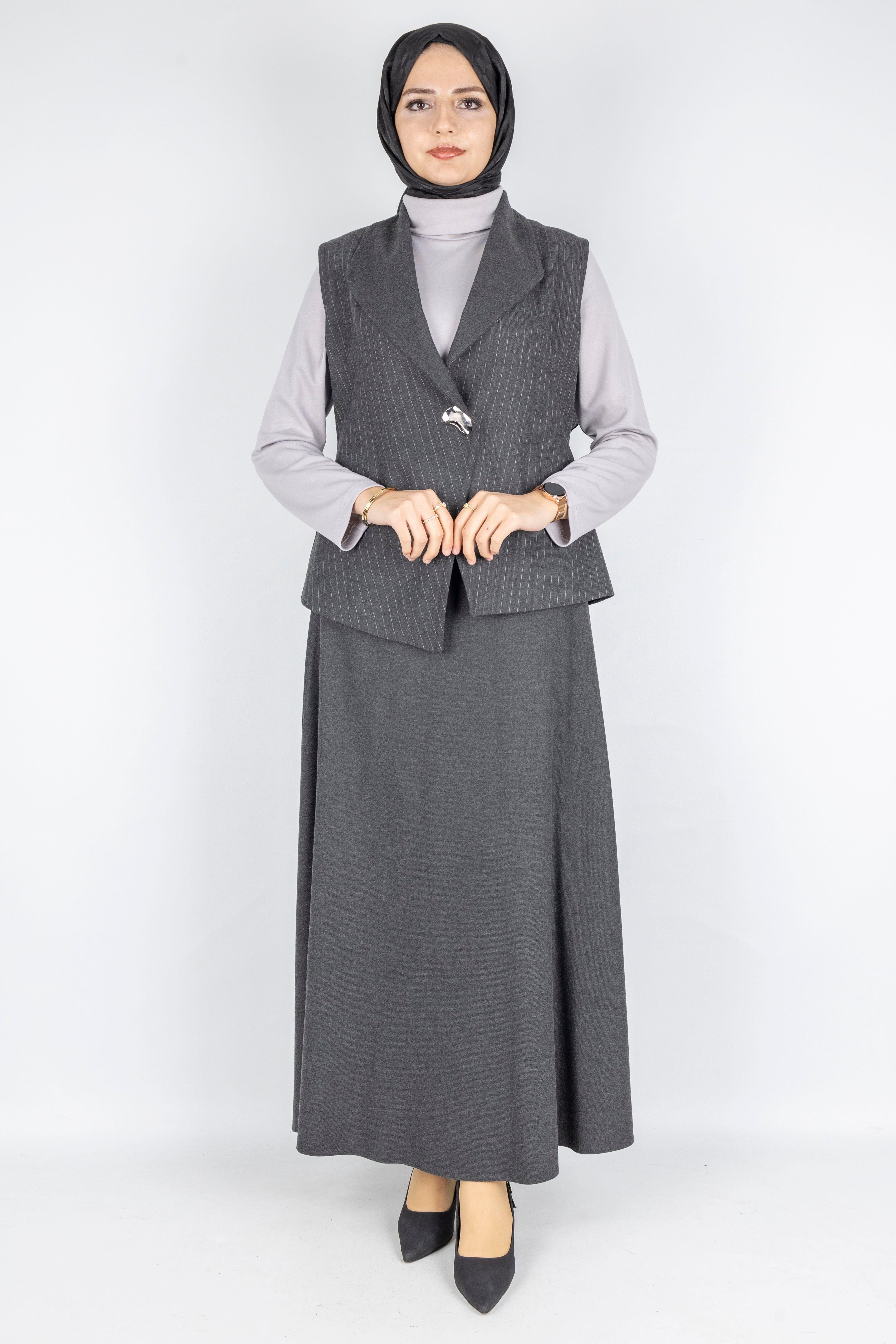 Çizgili Yelekli Üçlü Tesettür Takım Füme OTW2690