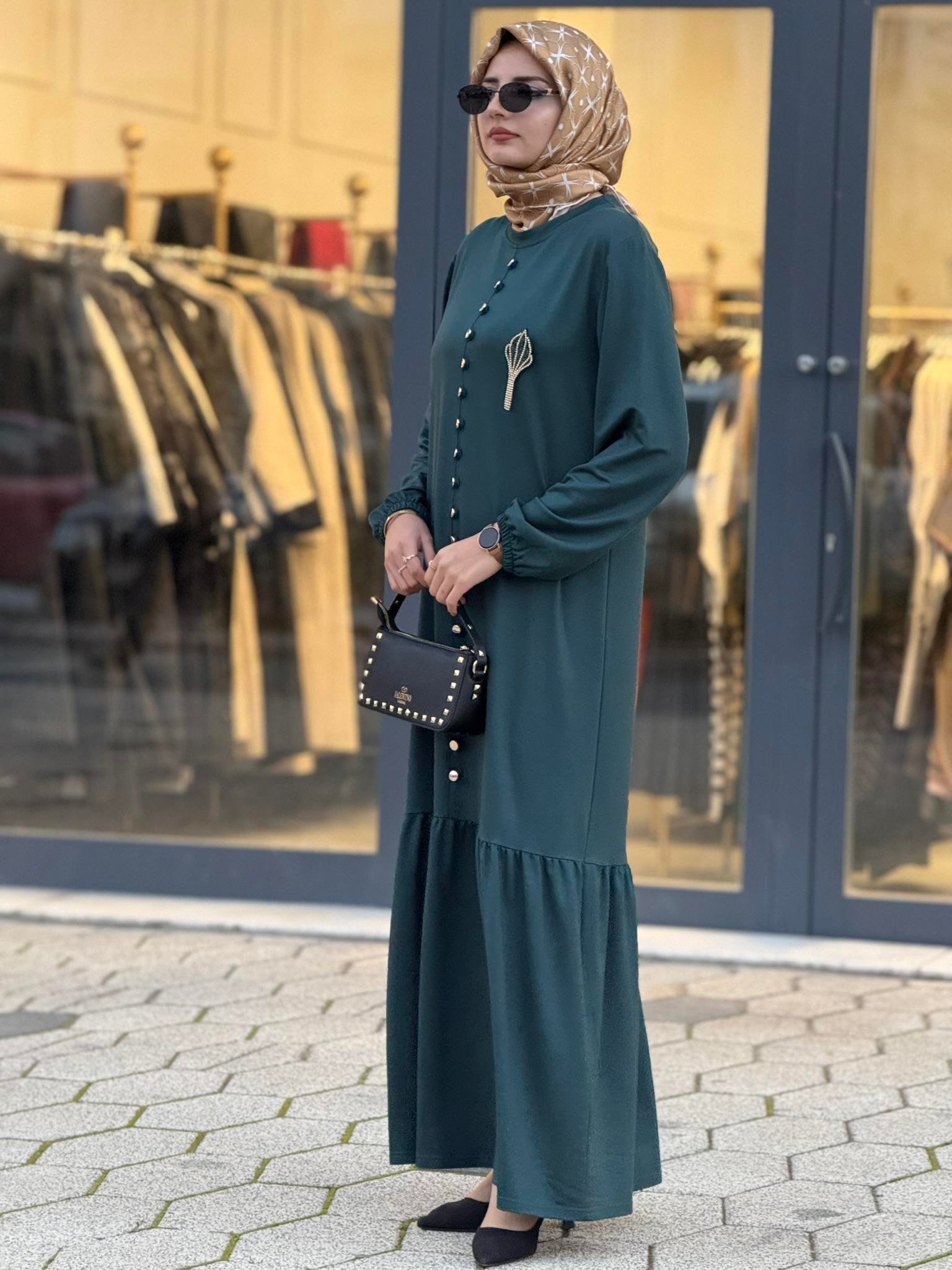 Düğme Detaylı Volan Etek Büyük Beden Tesettür Elbise Petrol OTW2202