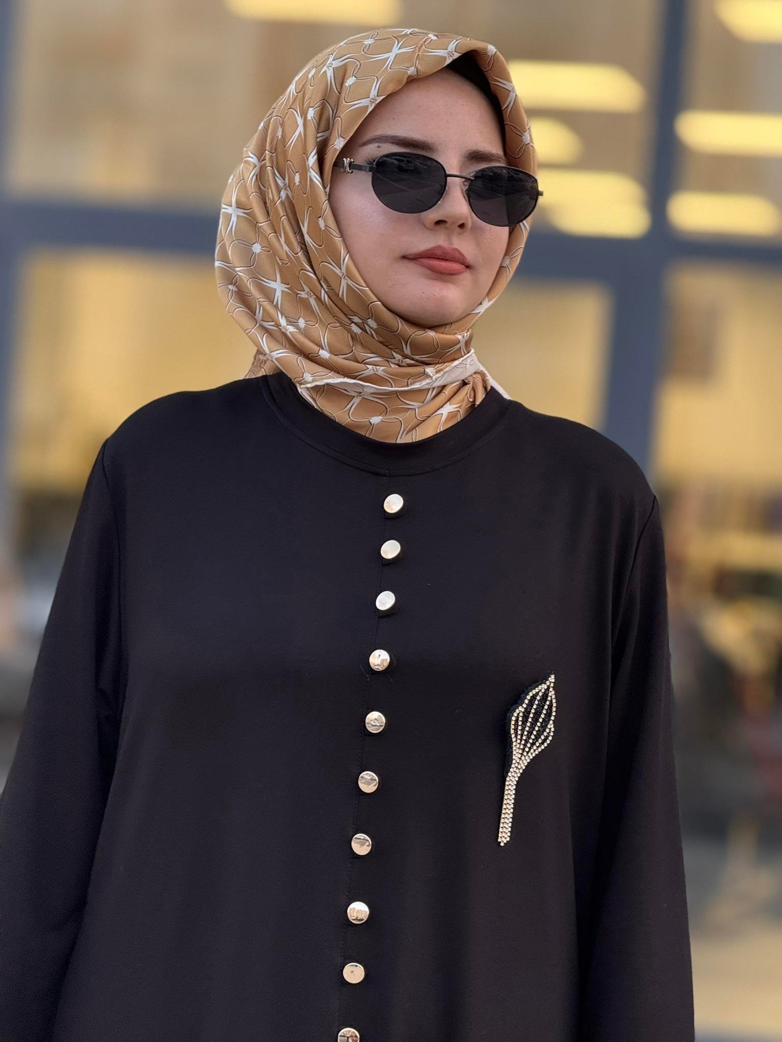 Düğme Detaylı Volan Etek Büyük Beden Tesettür Elbise Siyah OTW2202