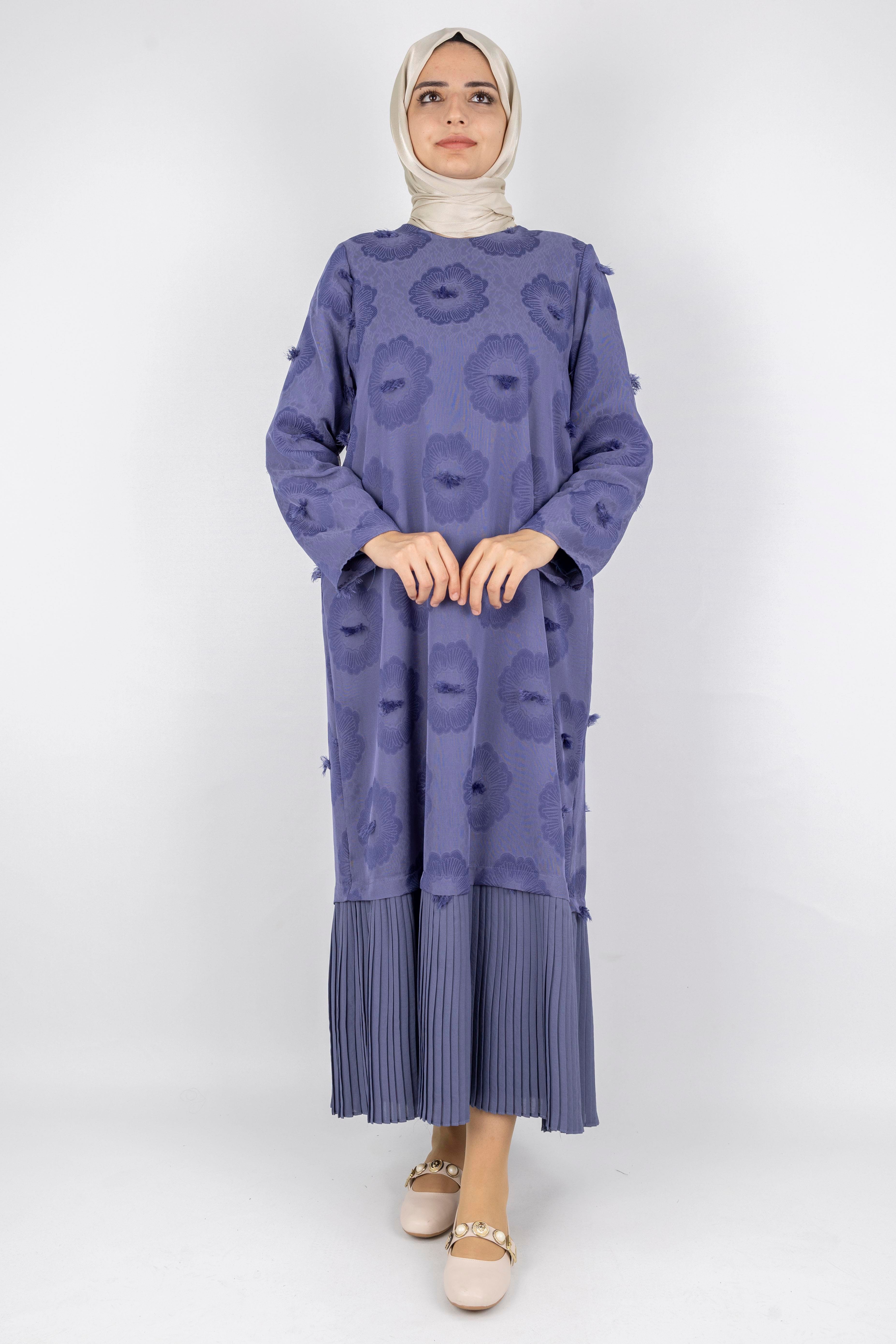 Dule Astarlı Çiçek Desenli Pliseli Tesettür Elbise İndigo OTW936