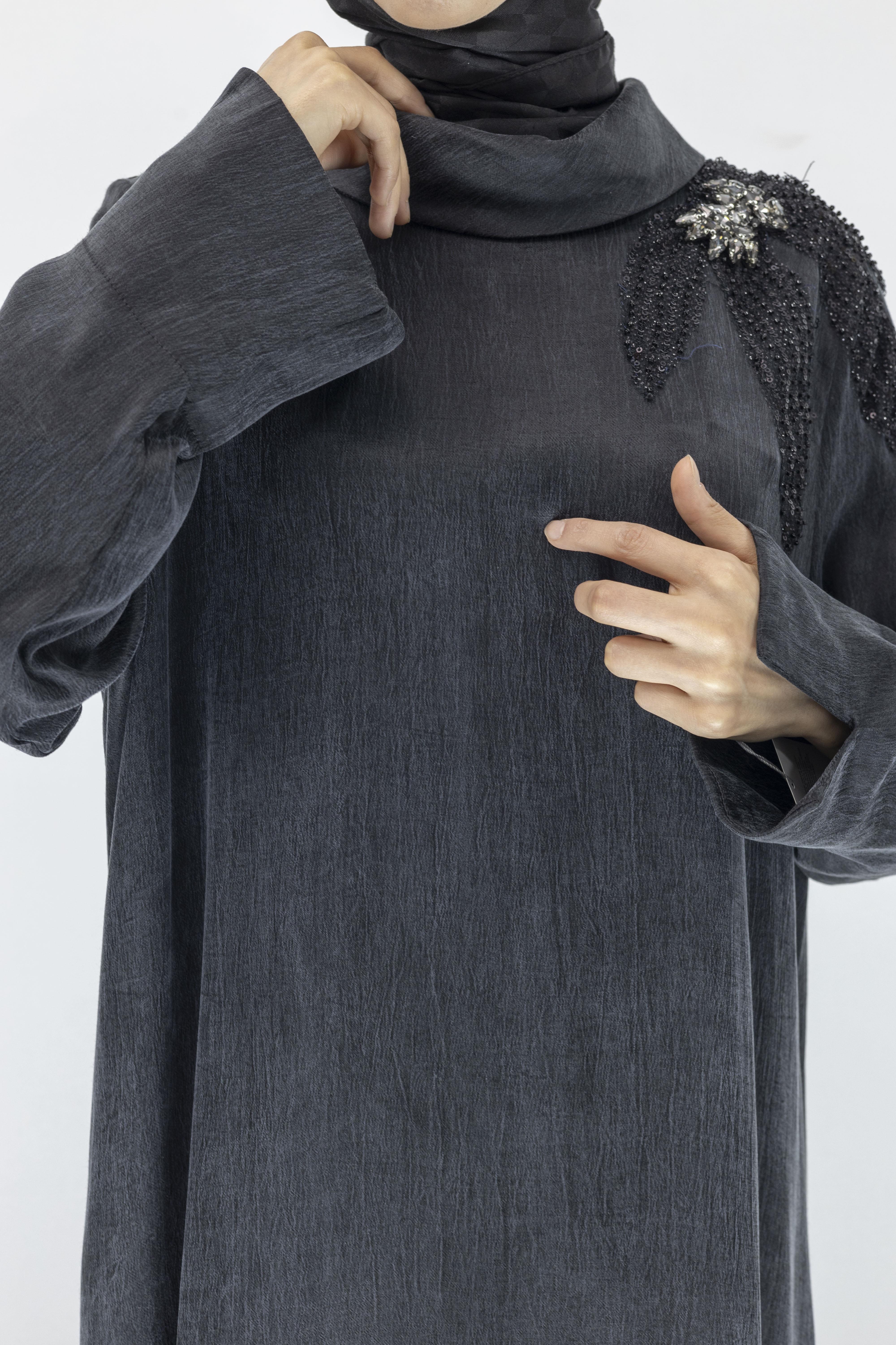 Dule Yakalı Qupra İpek Elbise Siyah OTW909