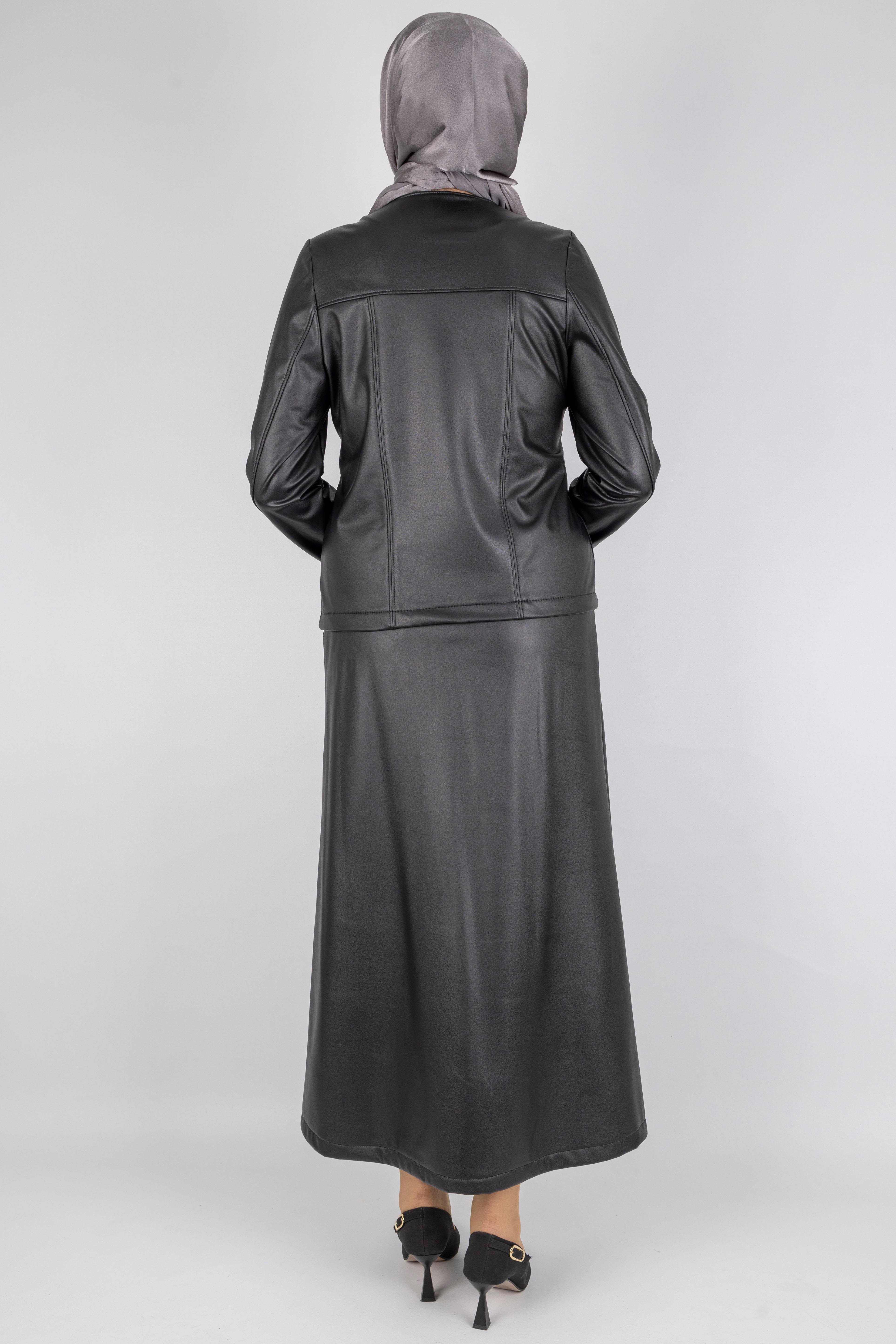 Fermuarlı Deri ve Kadife Detaylı Tesettür Takım Siyah OTW25553