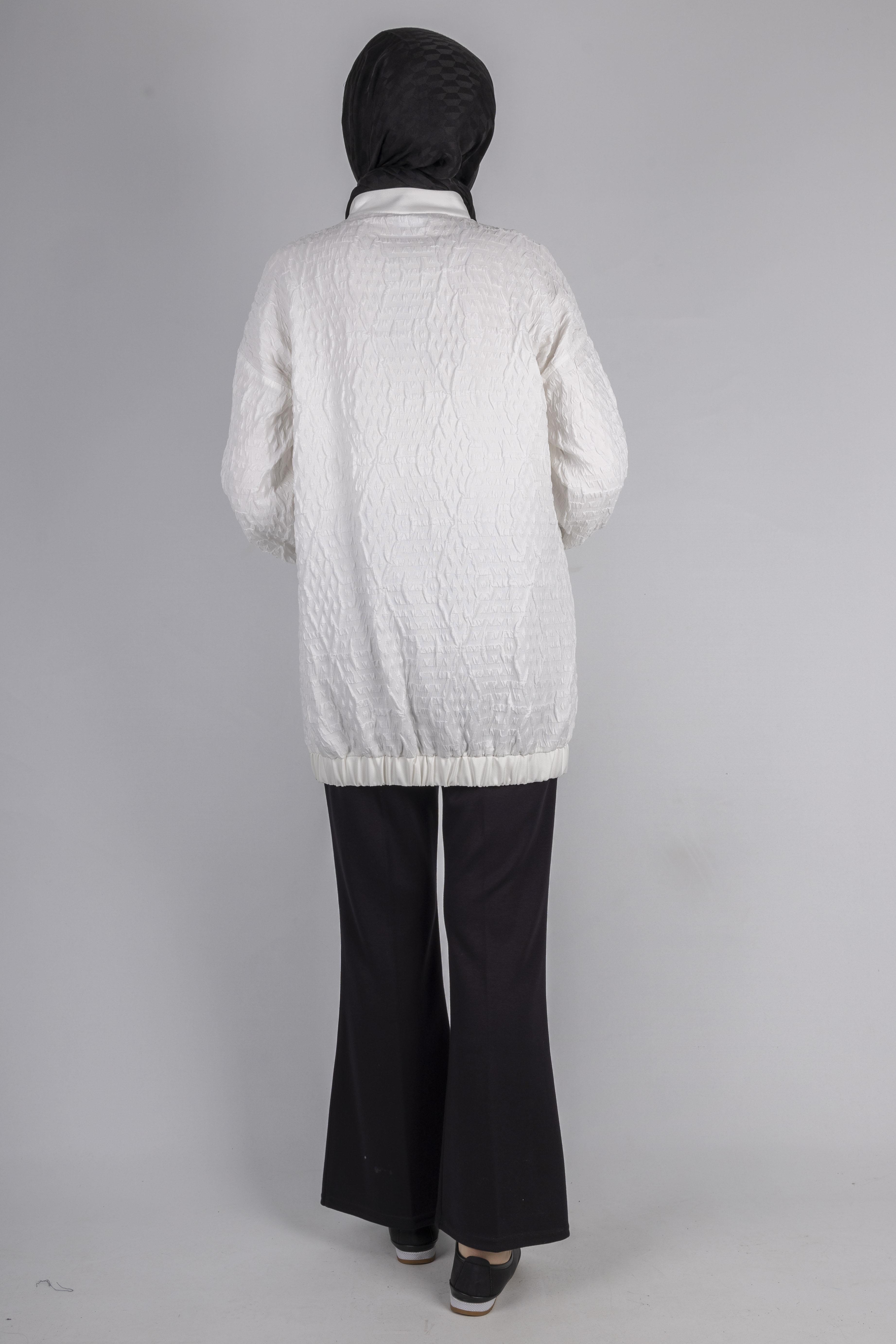 Fermuarlı Lastik Paça Dokulu Tesettür Spor Ceket Ekru OTW1158