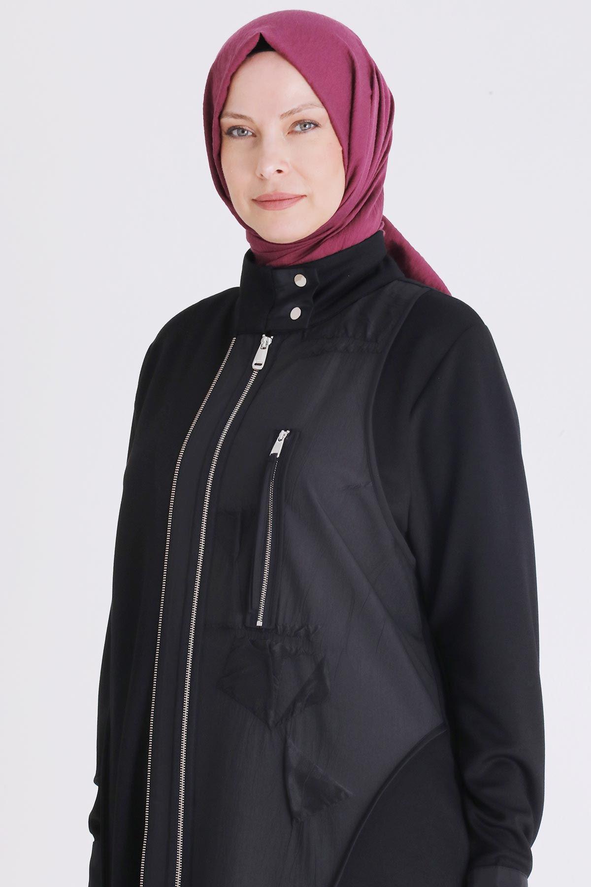 Fermuarlı Yüksek Yaka Spor Tesettür Kap Siyah OTW25139