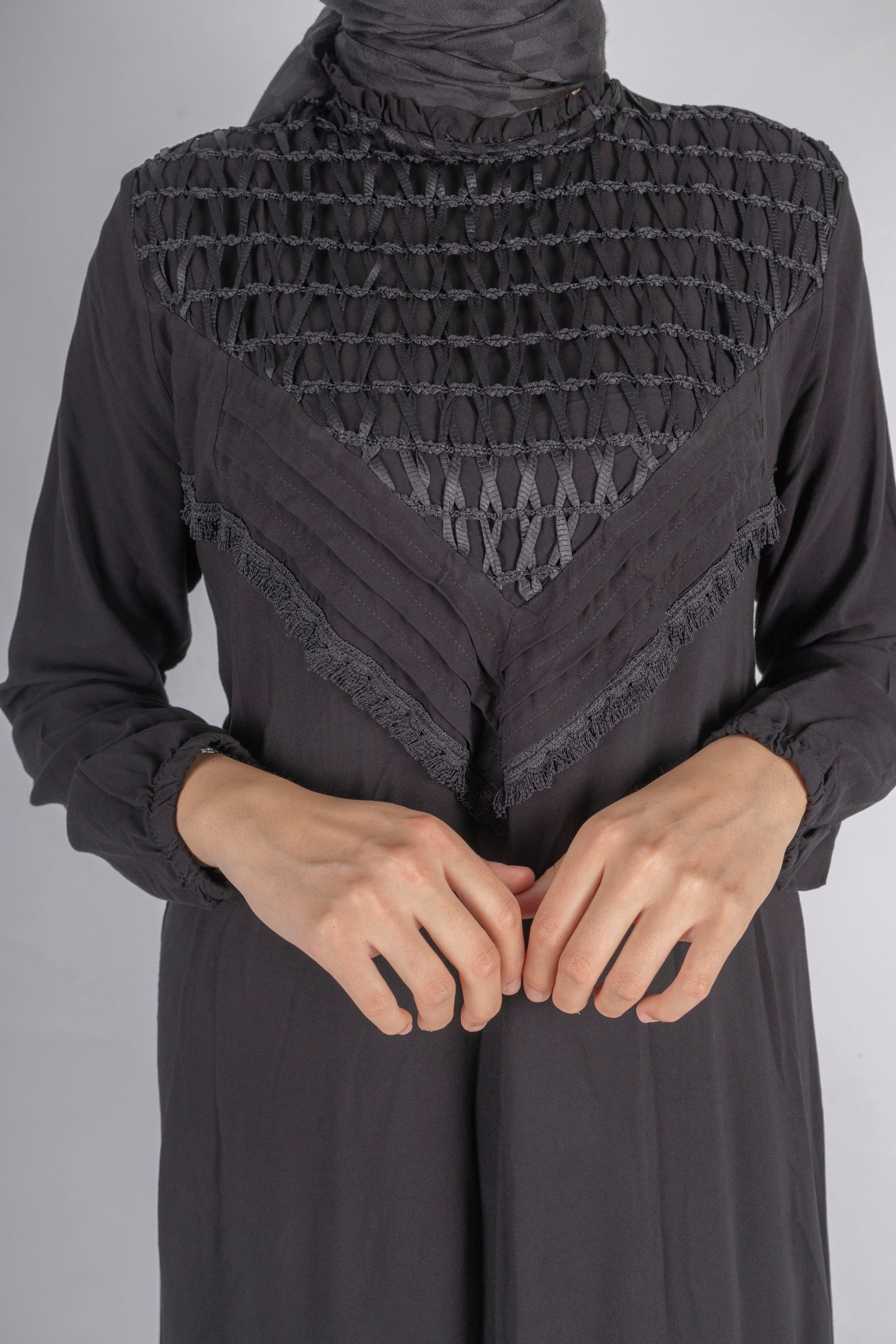 File İşlemeli Göğüs Detaylı Maxi Elbise Siyah OTW562