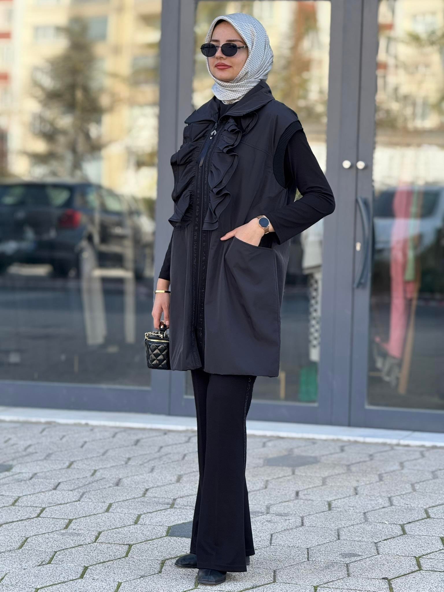 Fırfır Detaylı Büyük Beden Paraşüt Yelek Siyah OTW50502