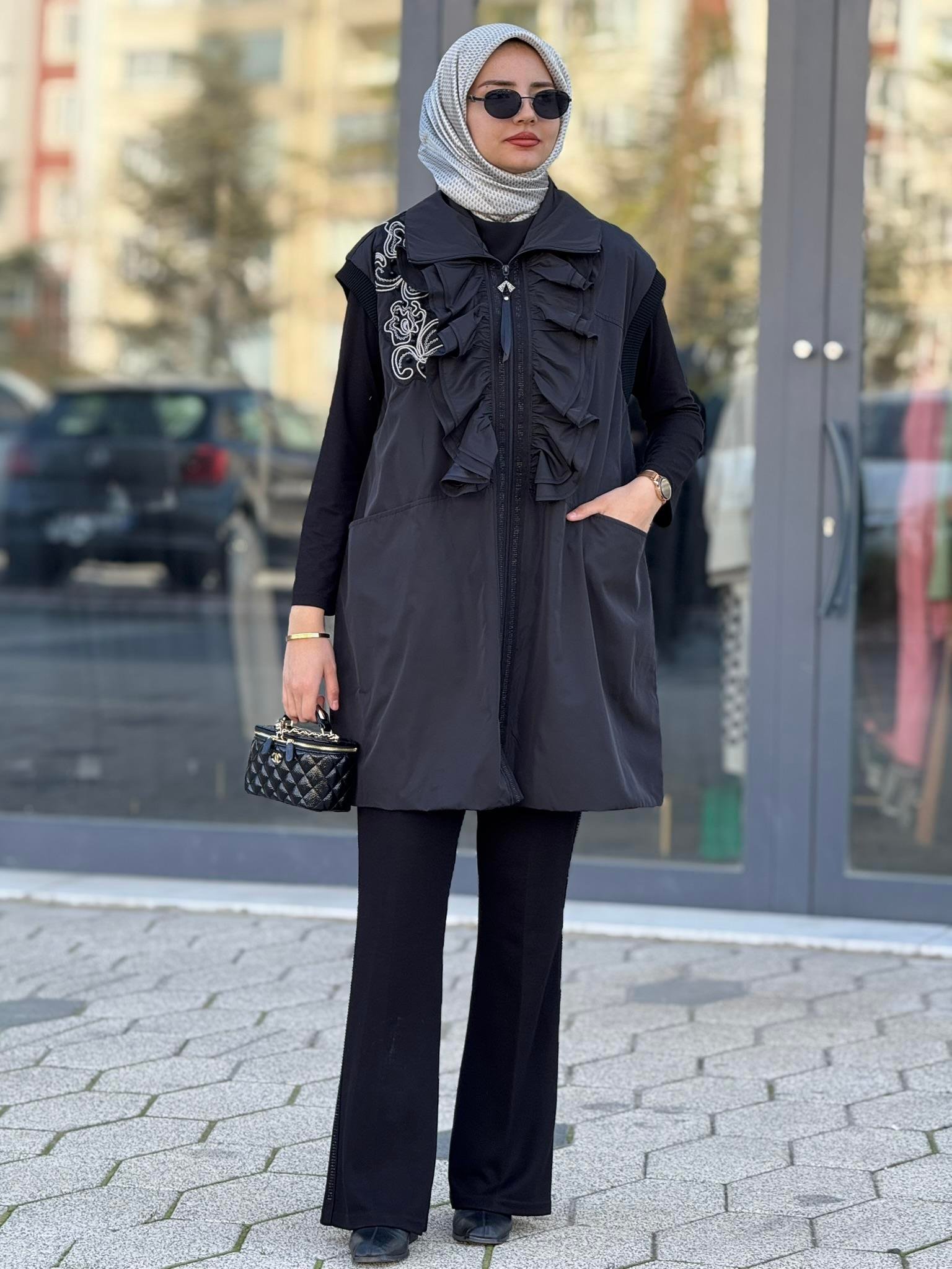 Fırfır Detaylı Büyük Beden Paraşüt Yelek Siyah OTW50502