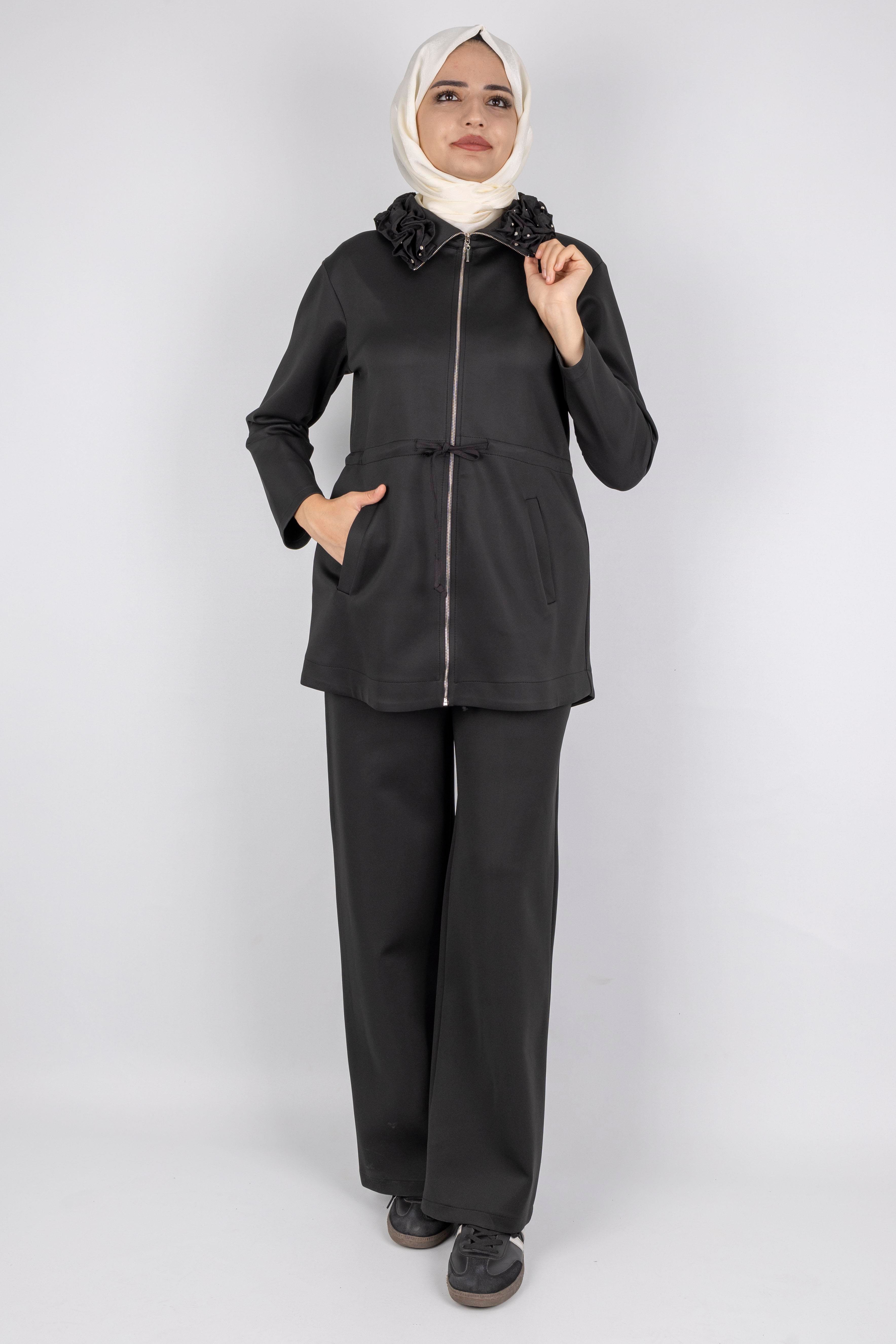 Fırfır Yaka Detaylı Pantolonlu Takım Siyah OTW8565