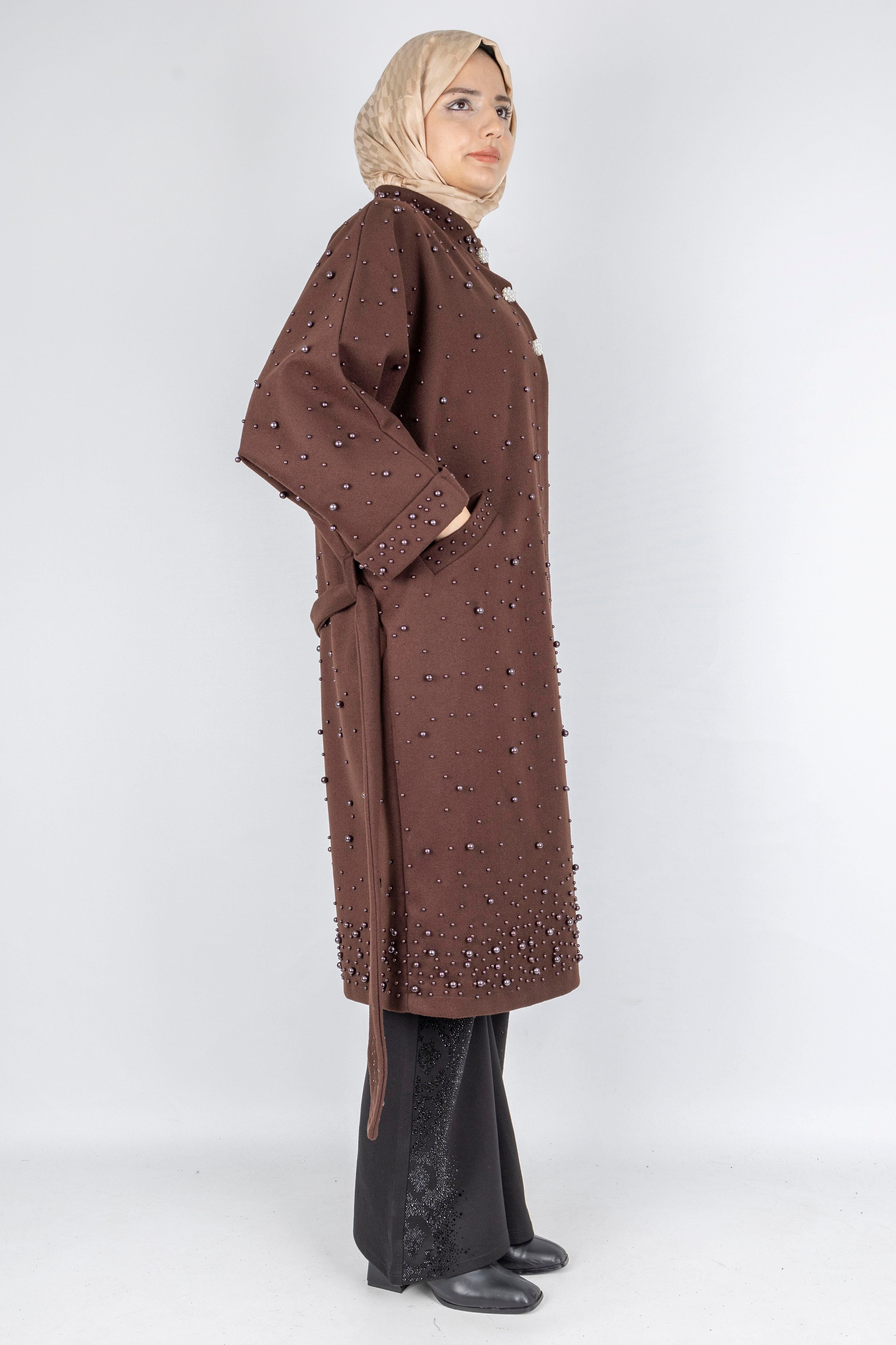 İnci Detaylı Kuşaklı Büyük Beden Kaban Kahve OTW9367