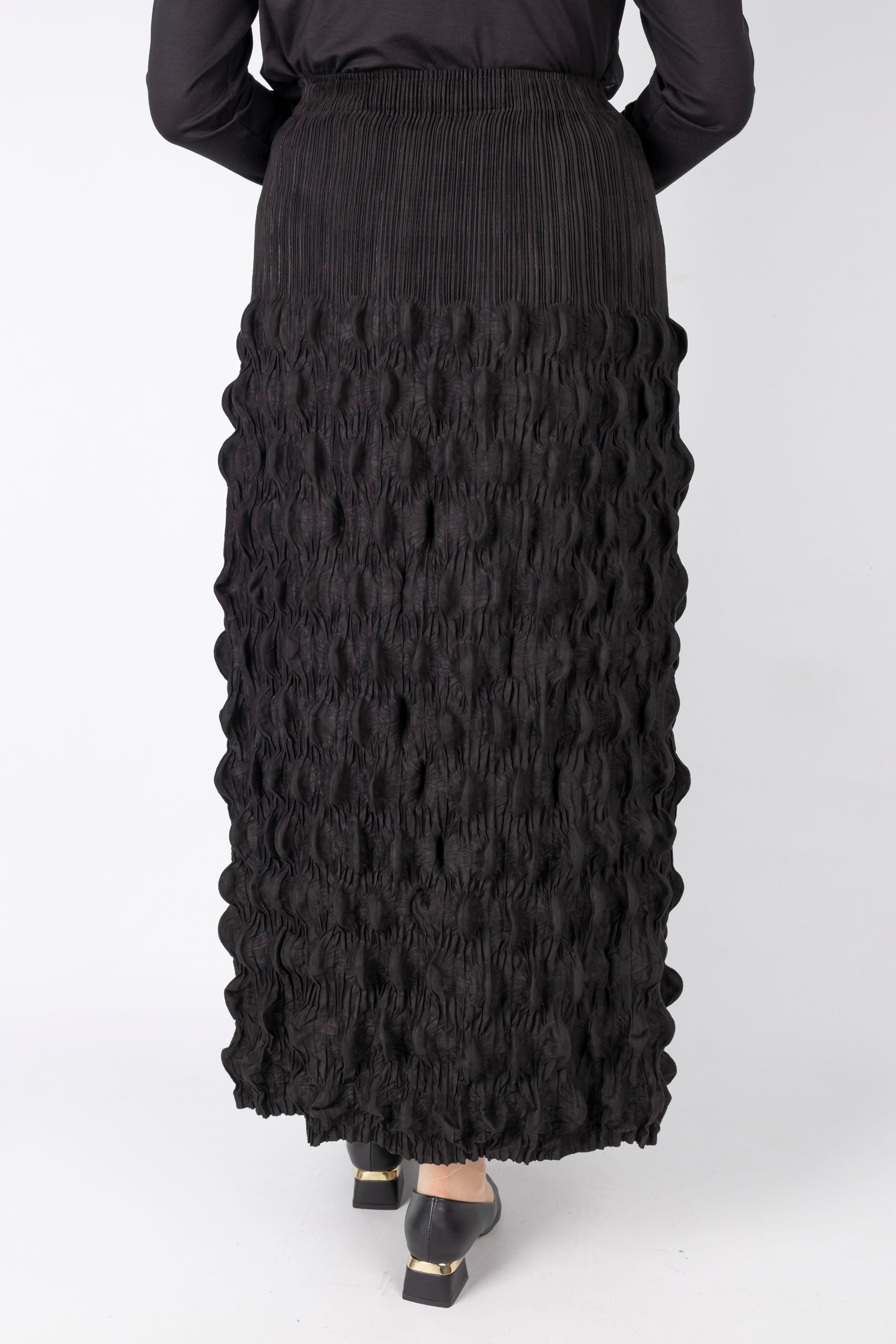 Kabartmalı Dokulu Uzun Etek Siyah OTW2468