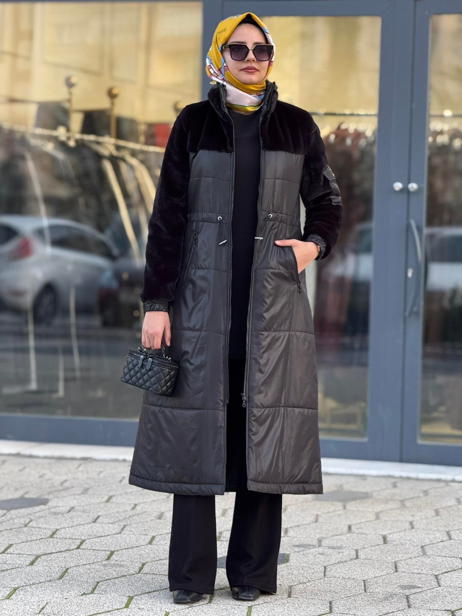 Kapitone Mont Siyah OTW36260