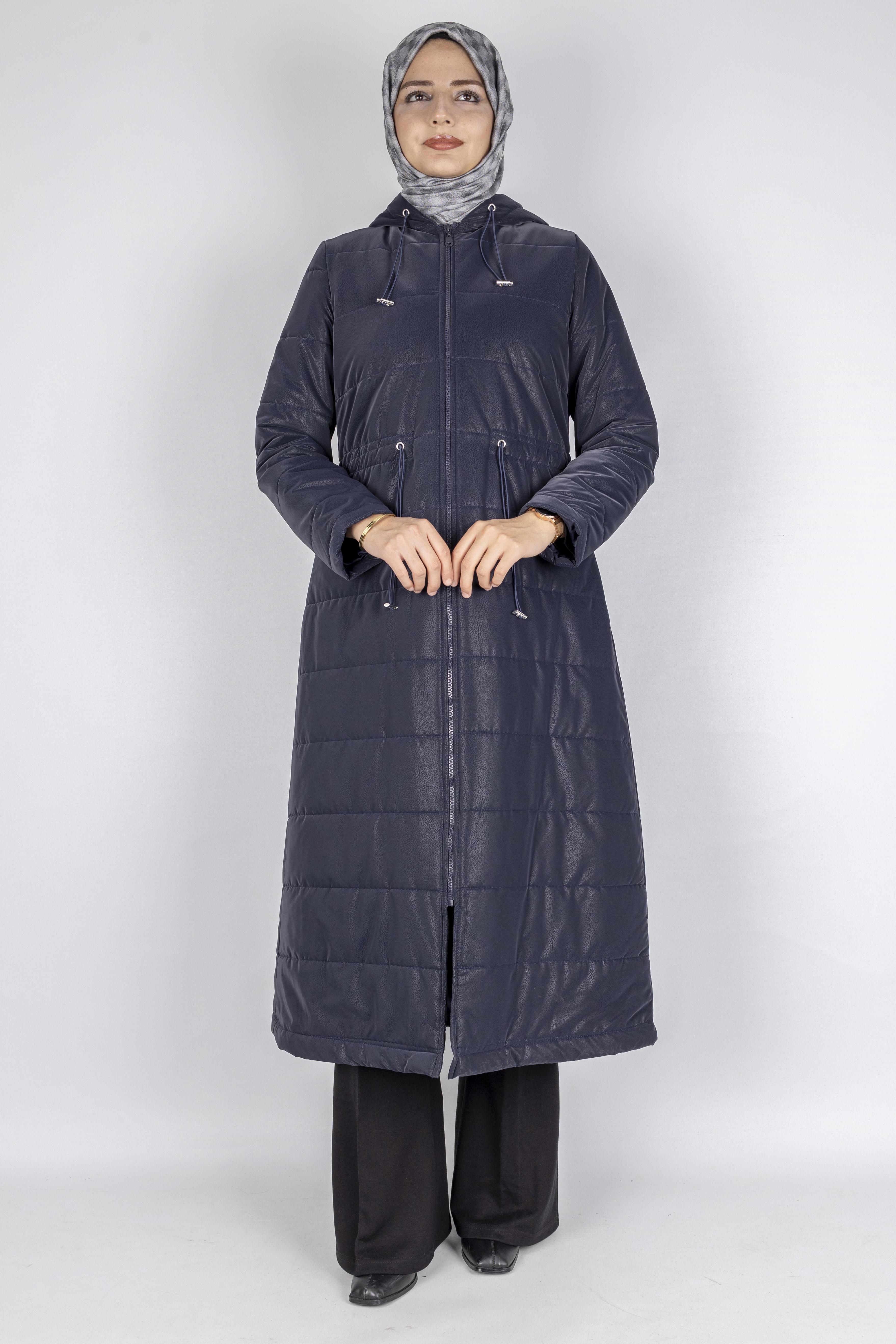 Kapüşonlu Şişme Tesettür Kap Lacivert OTW36310