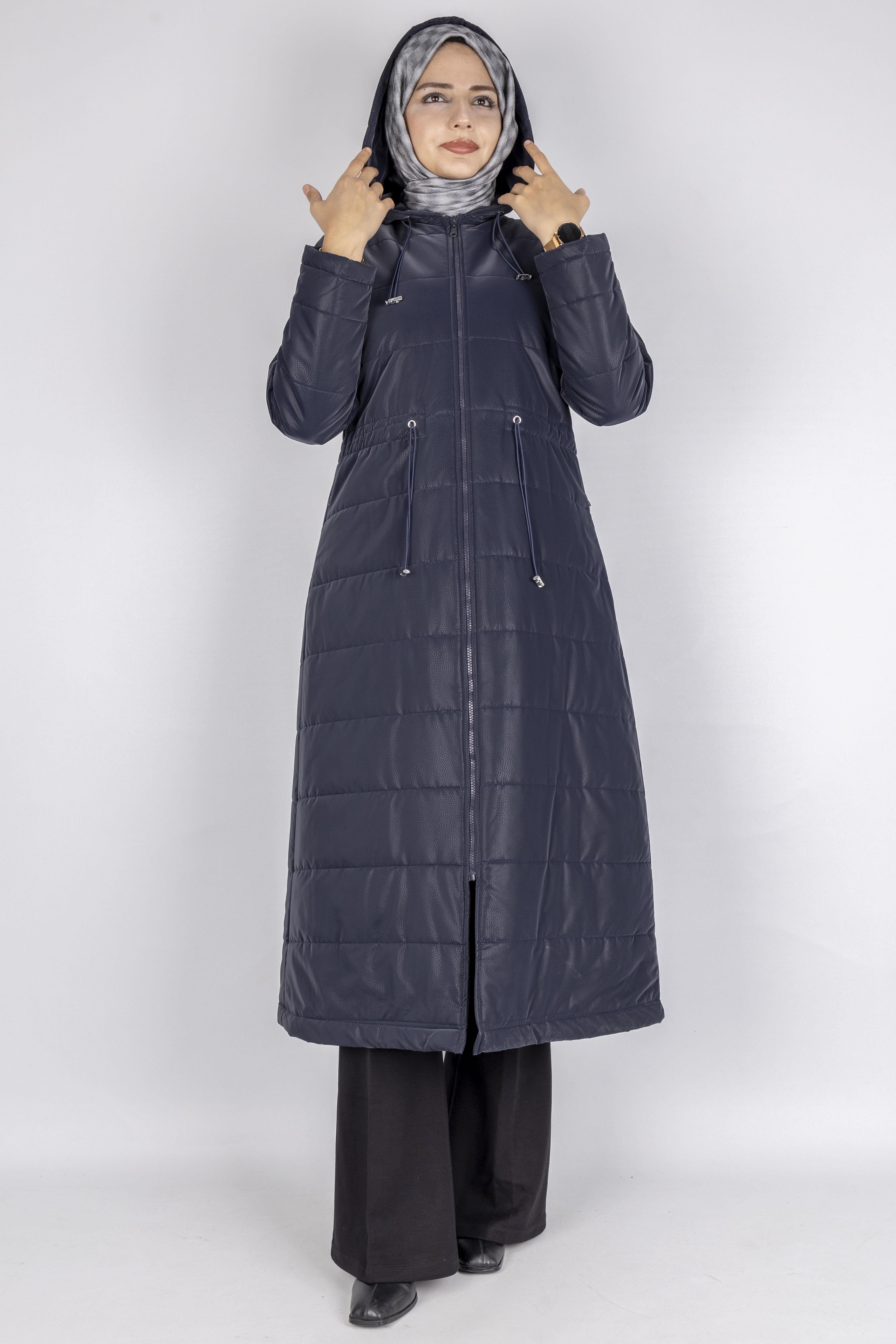 Kapüşonlu Şişme Tesettür Kap Lacivert OTW36310