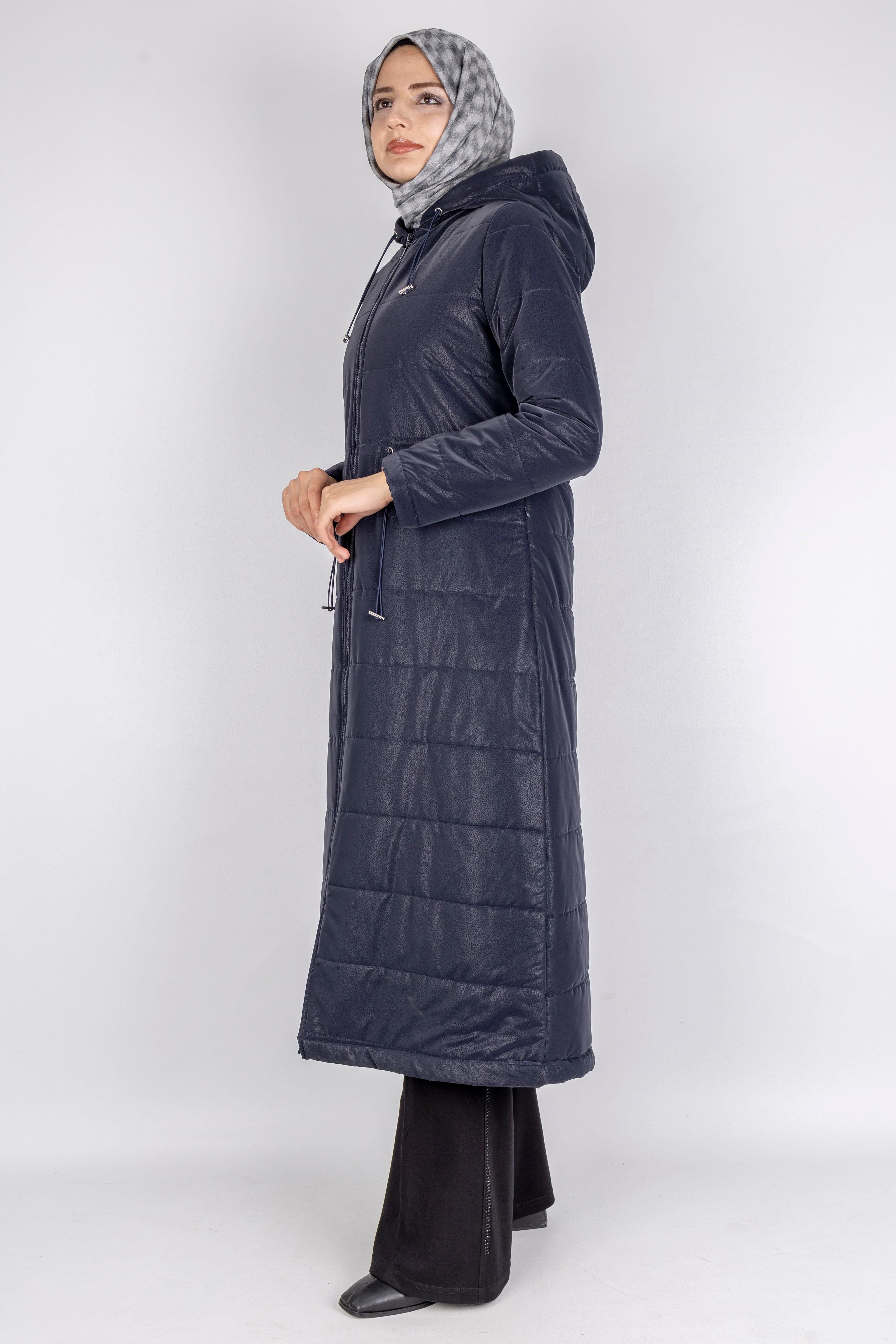 Kapüşonlu Şişme Tesettür Kap Lacivert OTW36310