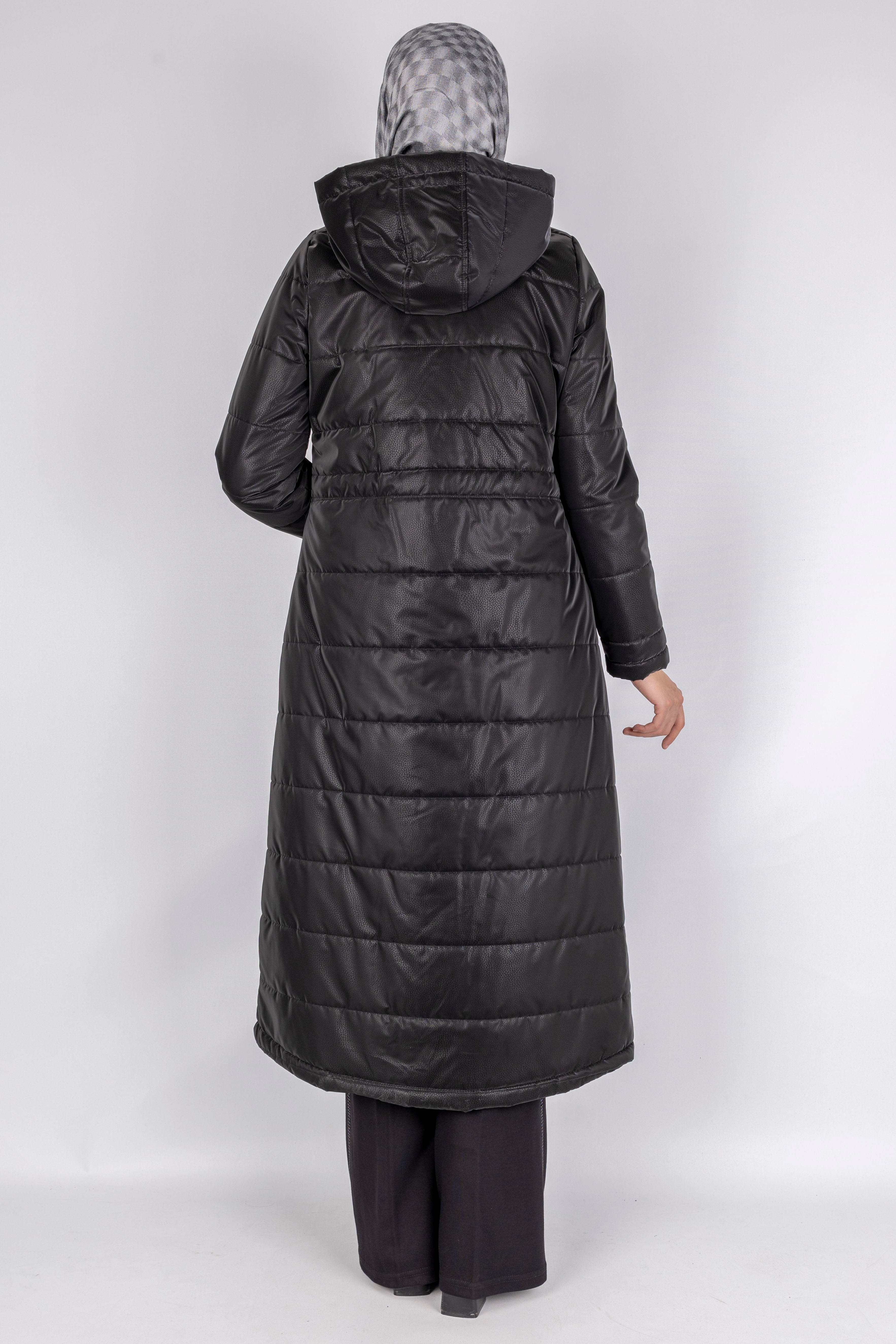 Kapüşonlu Şişme Tesettür Kap Siyah OTW36310