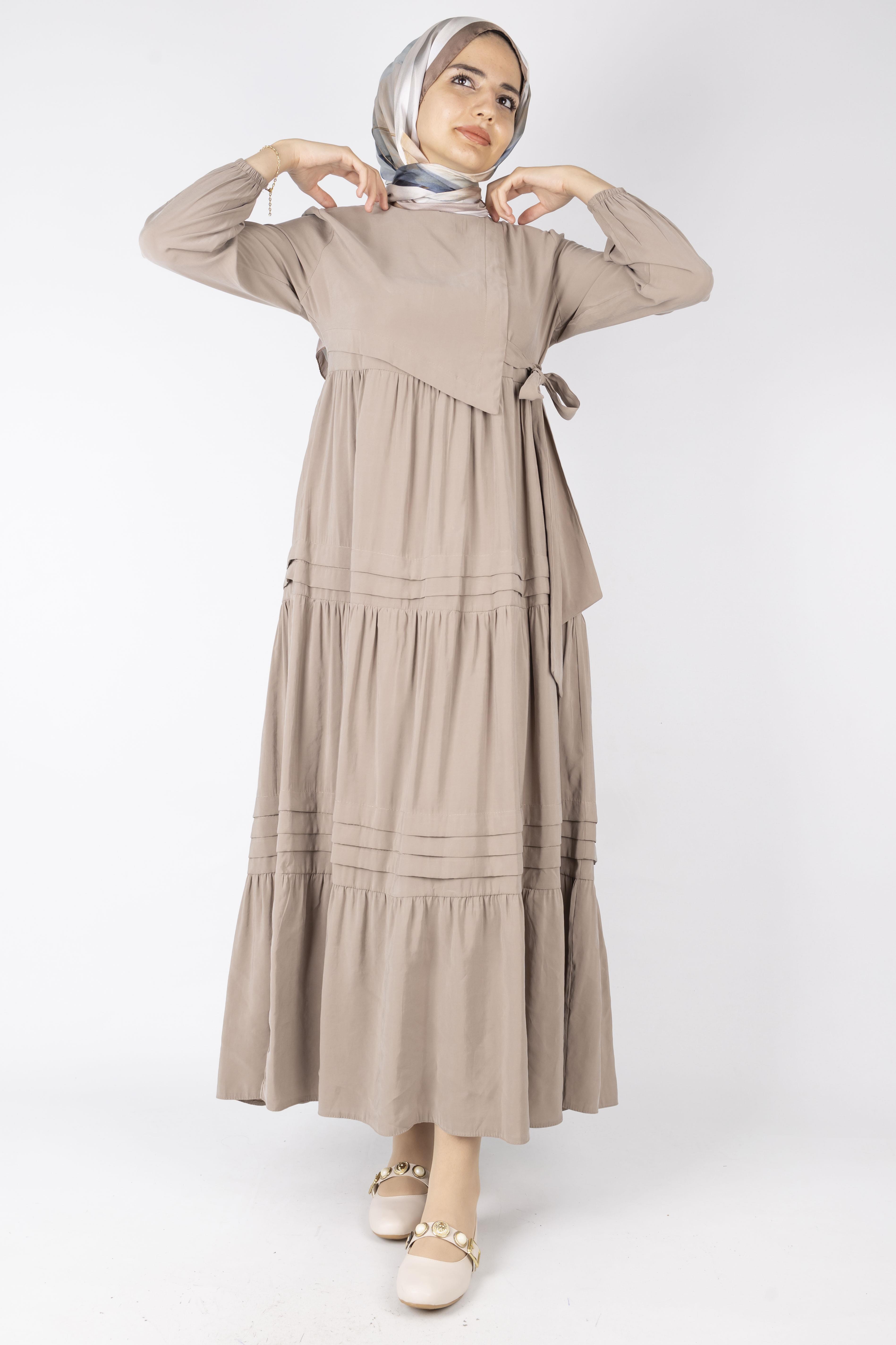 Kat Kat Volanlı Kuşaklı Tesettür Elbise Taş OTW5238