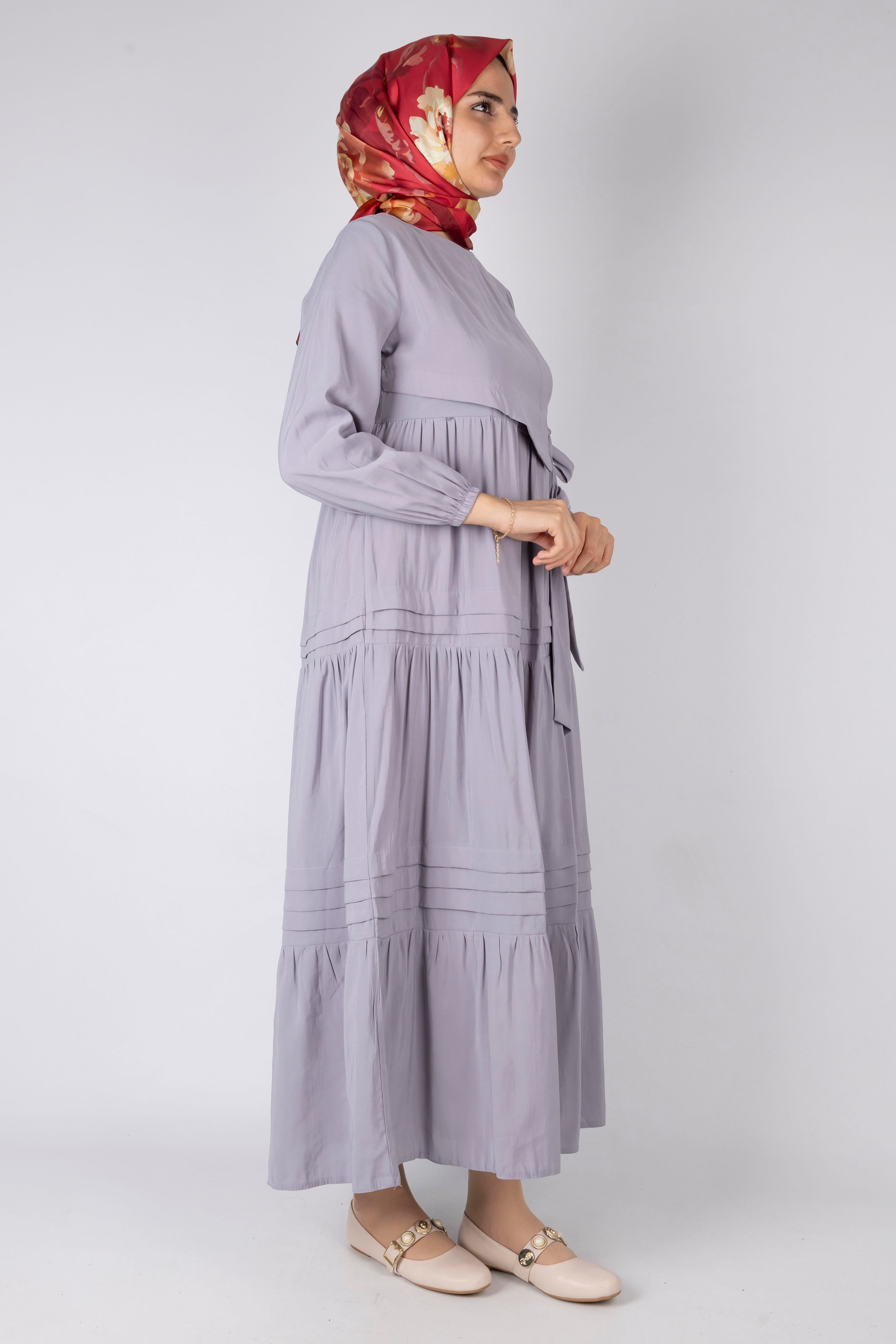 Kat Kat Volanlı Kuşaklı Tesettür Elbise Gri OTW5238