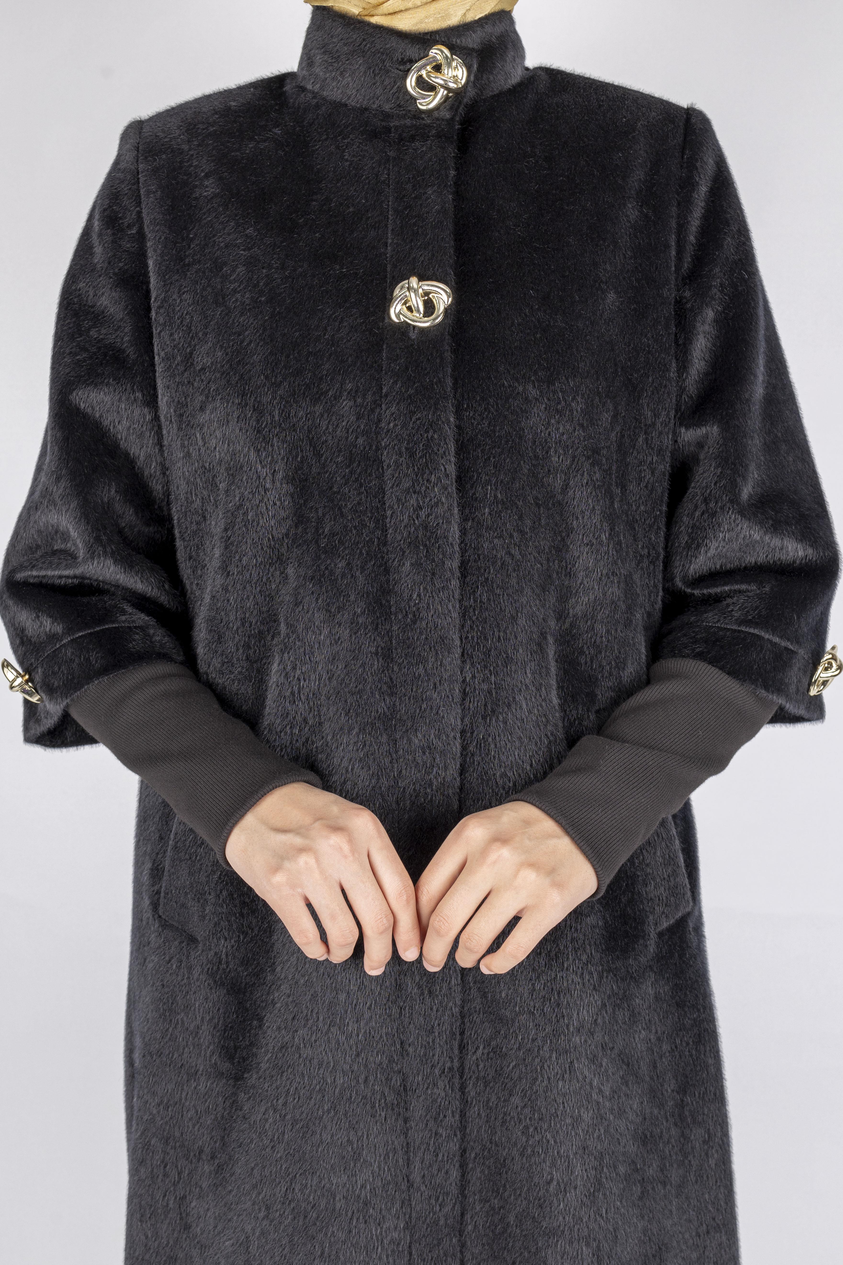 Kışlık Kadın Uzun Tay Tüyü Kaban Siyah OTW36307