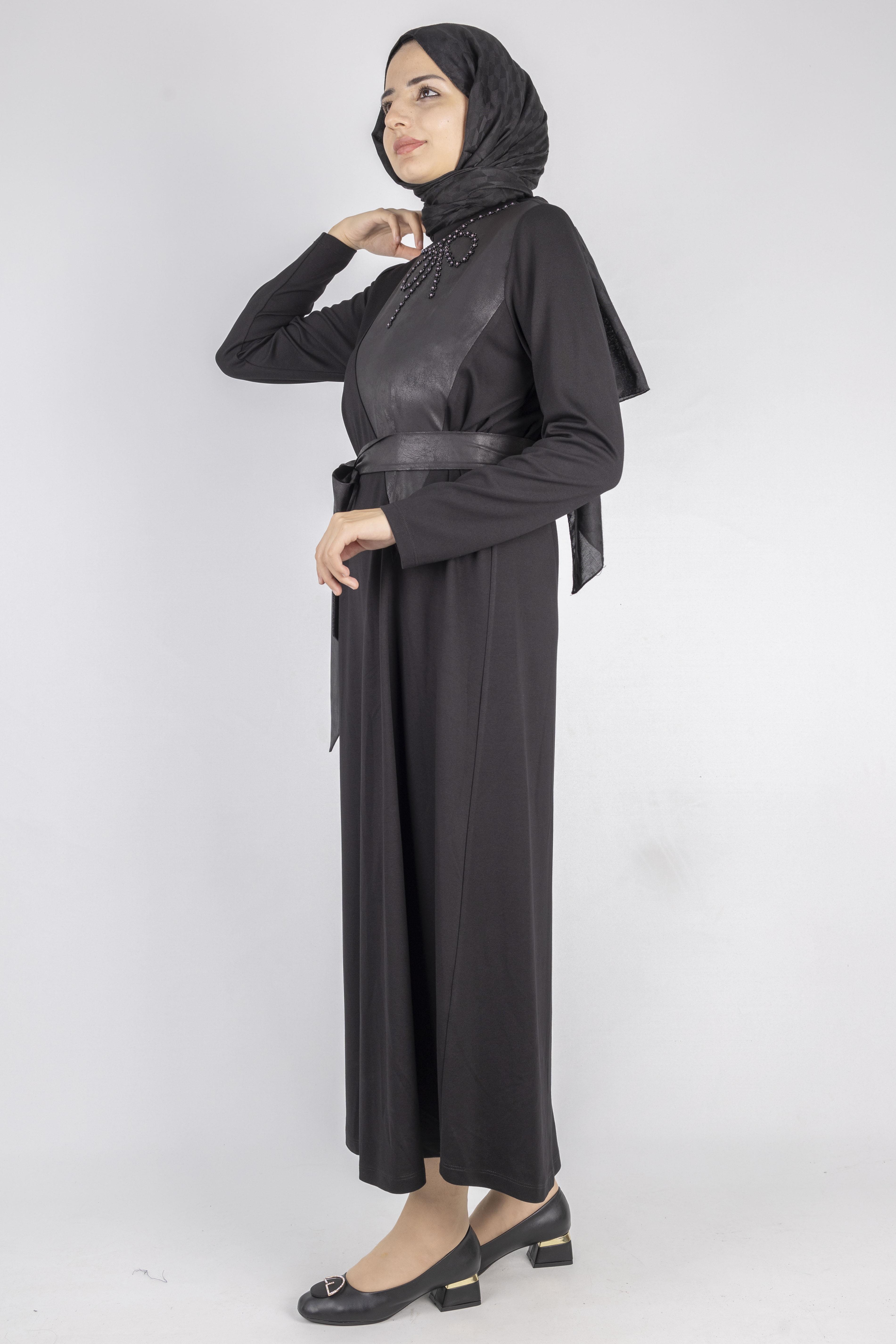 Kurdele Kuşak Ve Taş Detaylı Elbise Siyah OTW1741