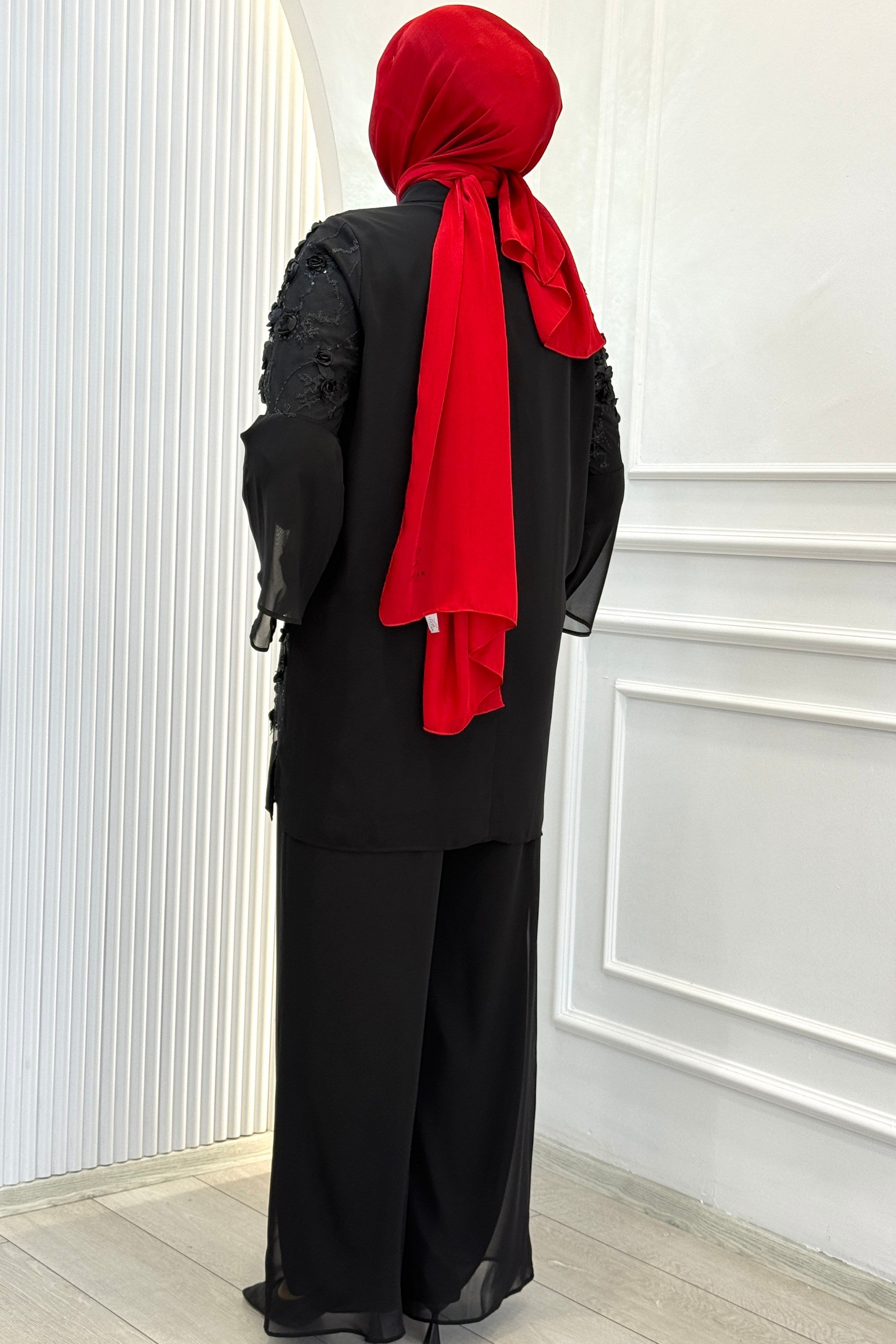 Orhan Store Çiçek Aplikeli Şık Tunik Pantolon Takım Siyah OTW3036
