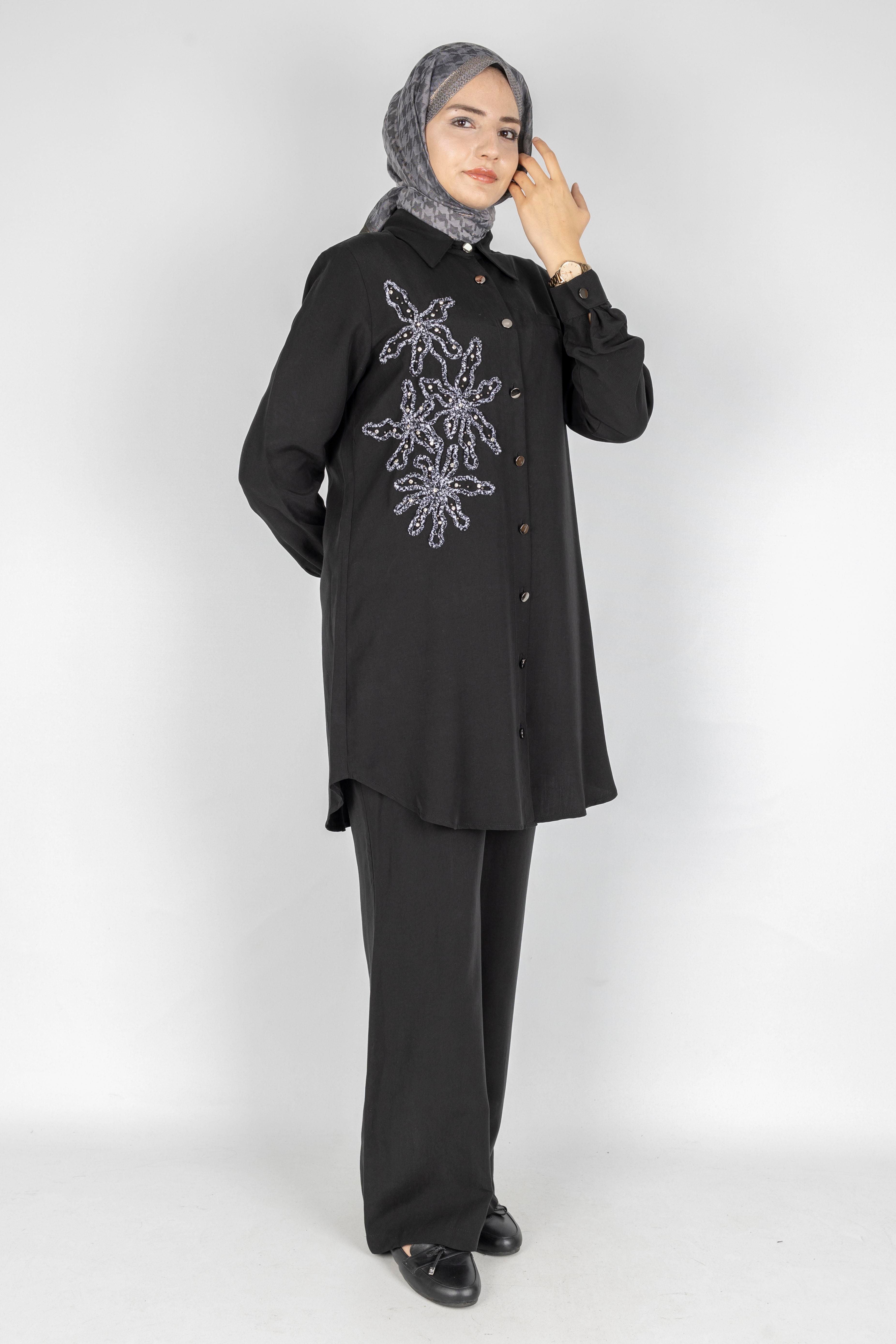 Orhan Store Çiçek İşlemeli Düğmeli Pantolonlu Takım Siyah OTW2703